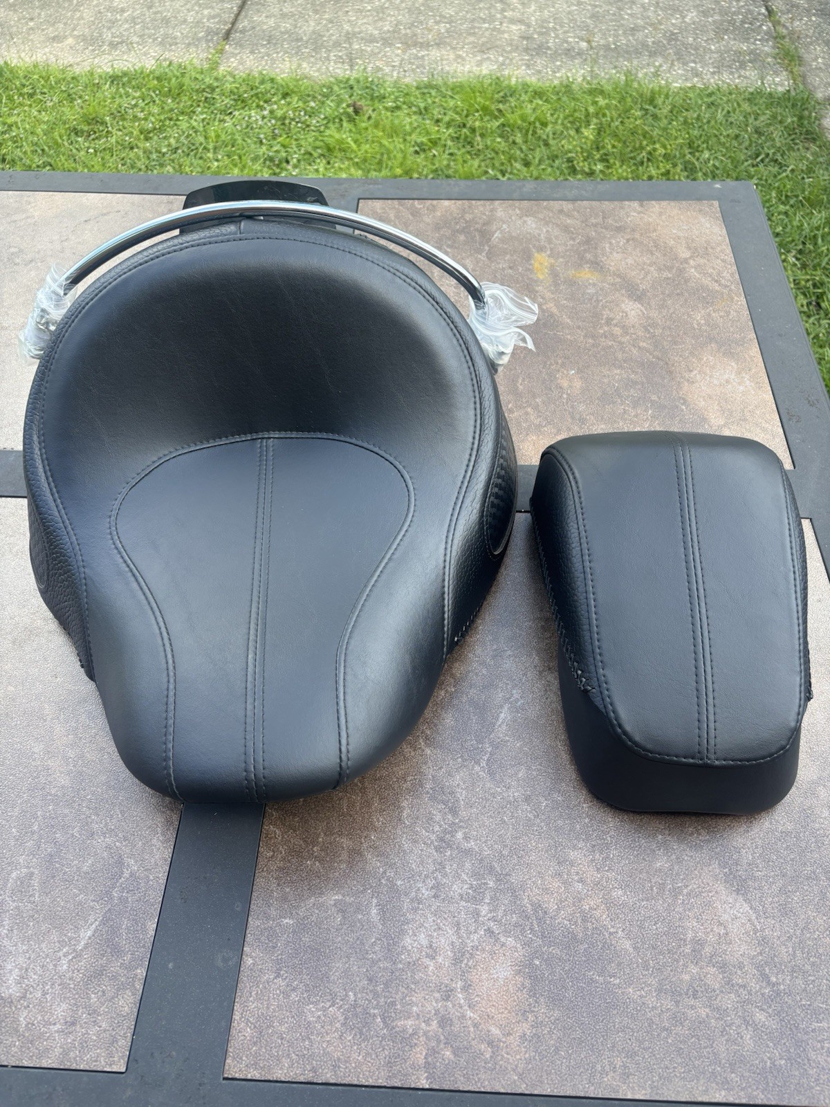OEM Harley Davidson Softail Deluxe Solo Seat & Passenger Pillion Pad Set