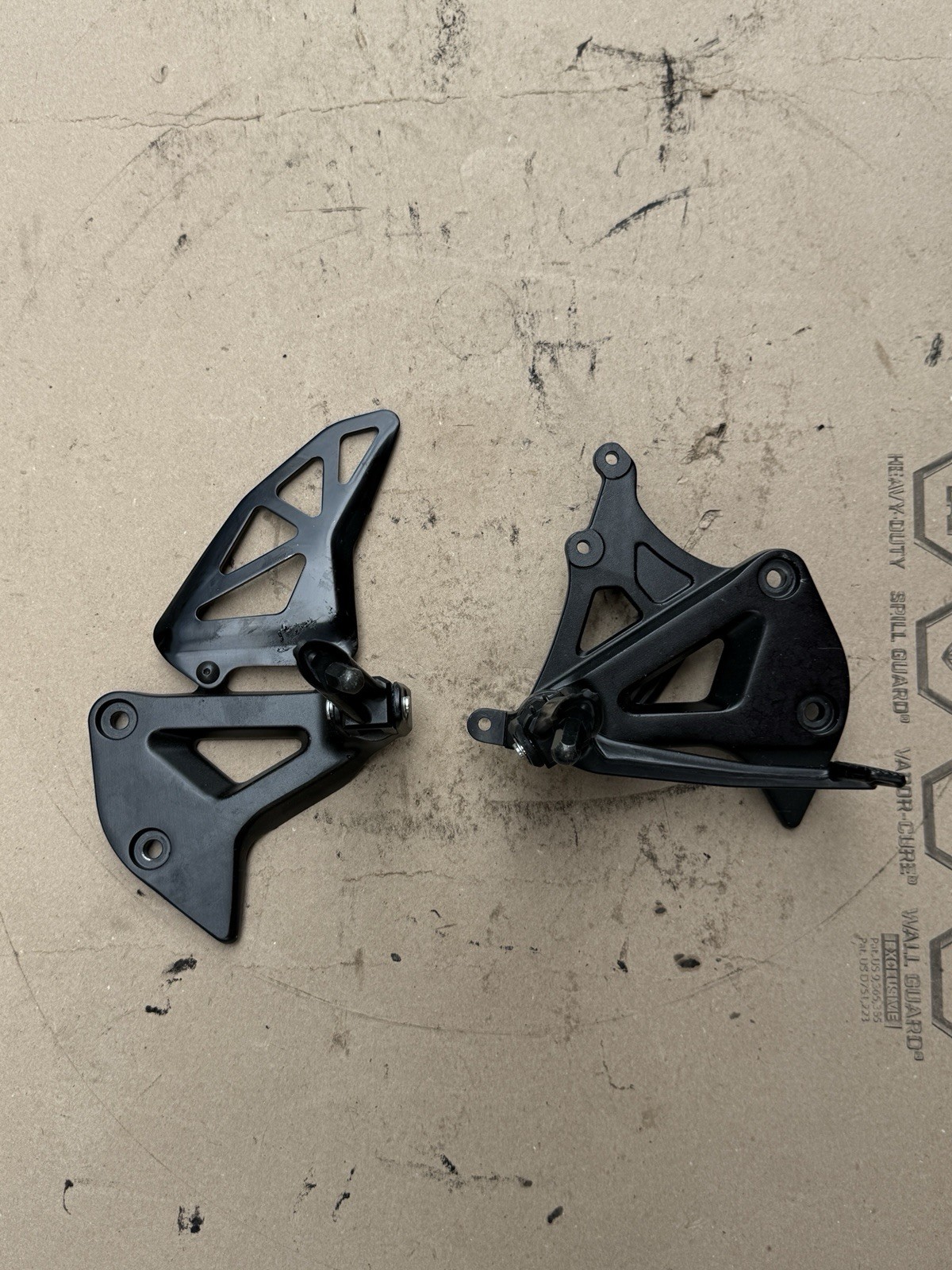 2017-2025 Suzuki GSXR1000 GSXR1000R OEM Rearsets Brake Shift Foot Pegs Pair