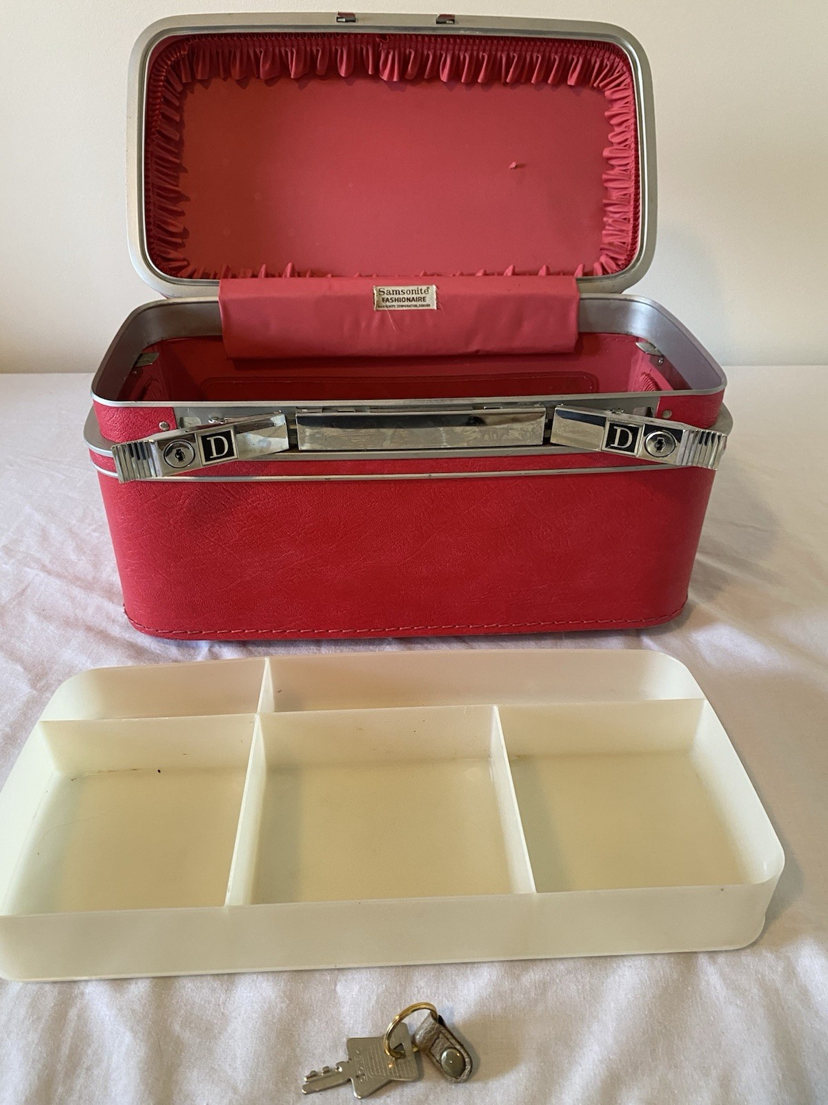Samsonite Fashionaire Pink Leather Cosmetic Case With Tray And Key Travel Train Samsonite Fashionaire Pink Leather Cosmetic Case With Tray And Key Travel Train