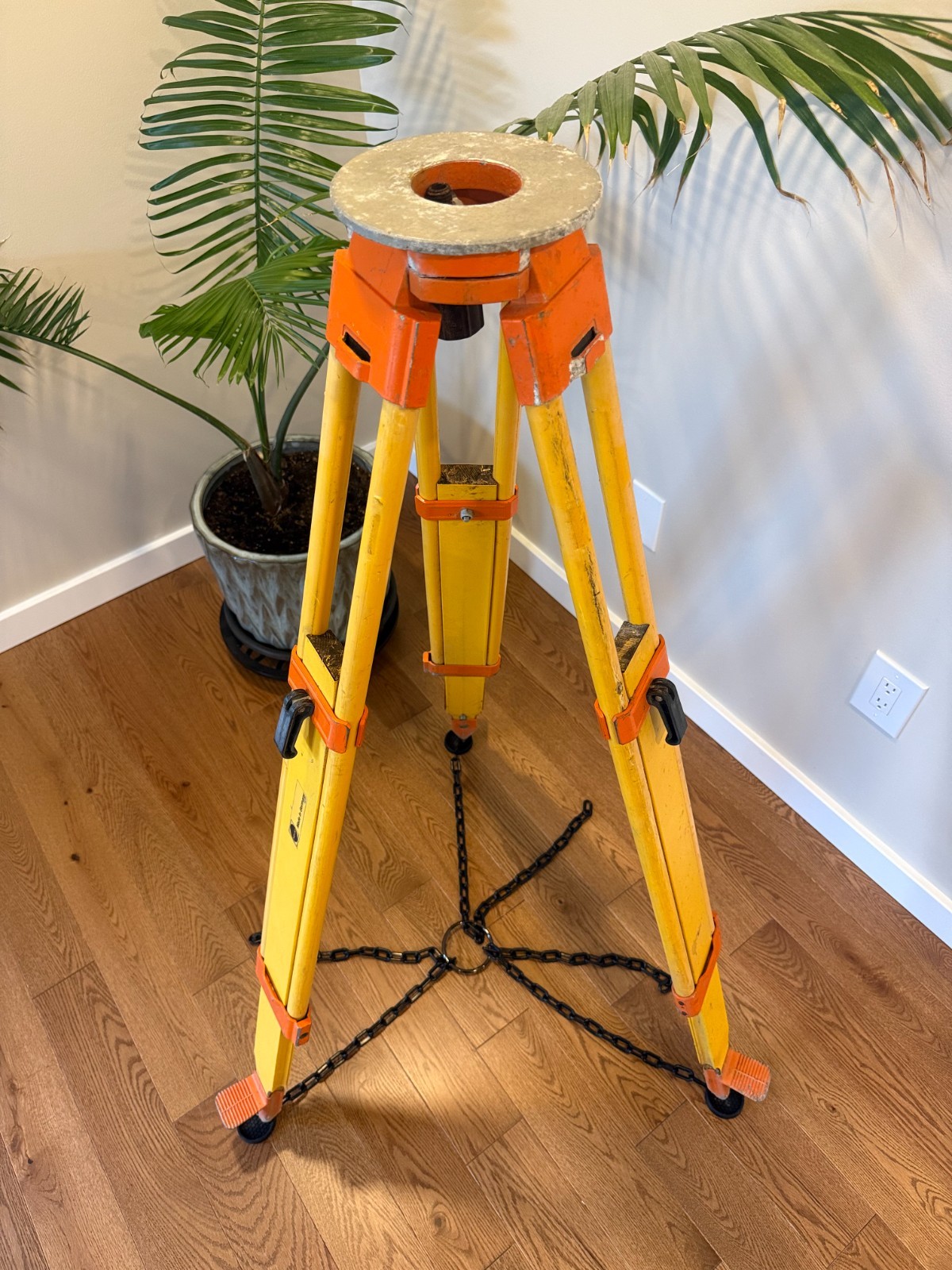 Survey Total Station Tripod Floor Protector Anti-Slip-Scratch Chain System