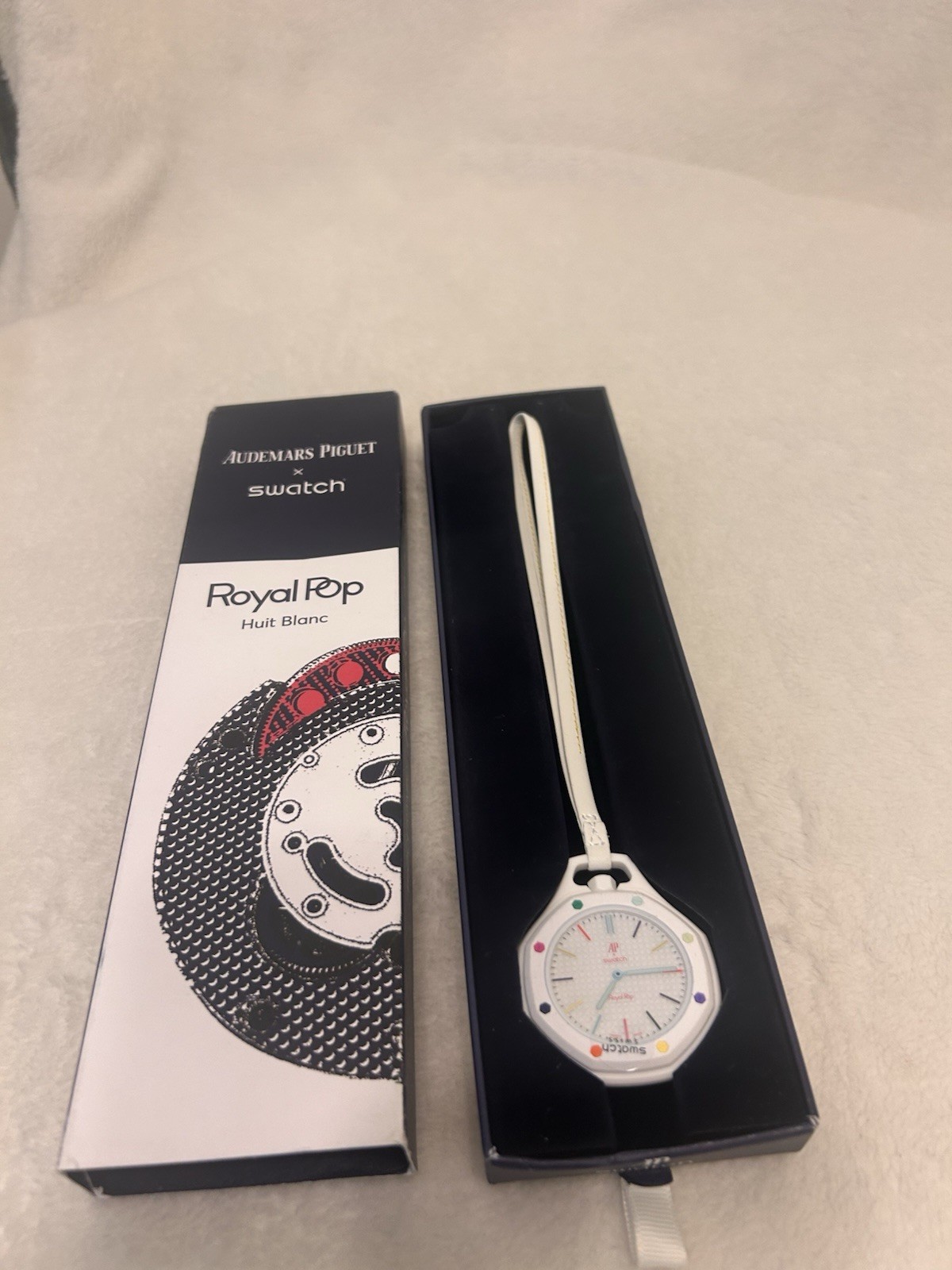 AP x Swatch Royal Pop White Watch HUIT BLANC