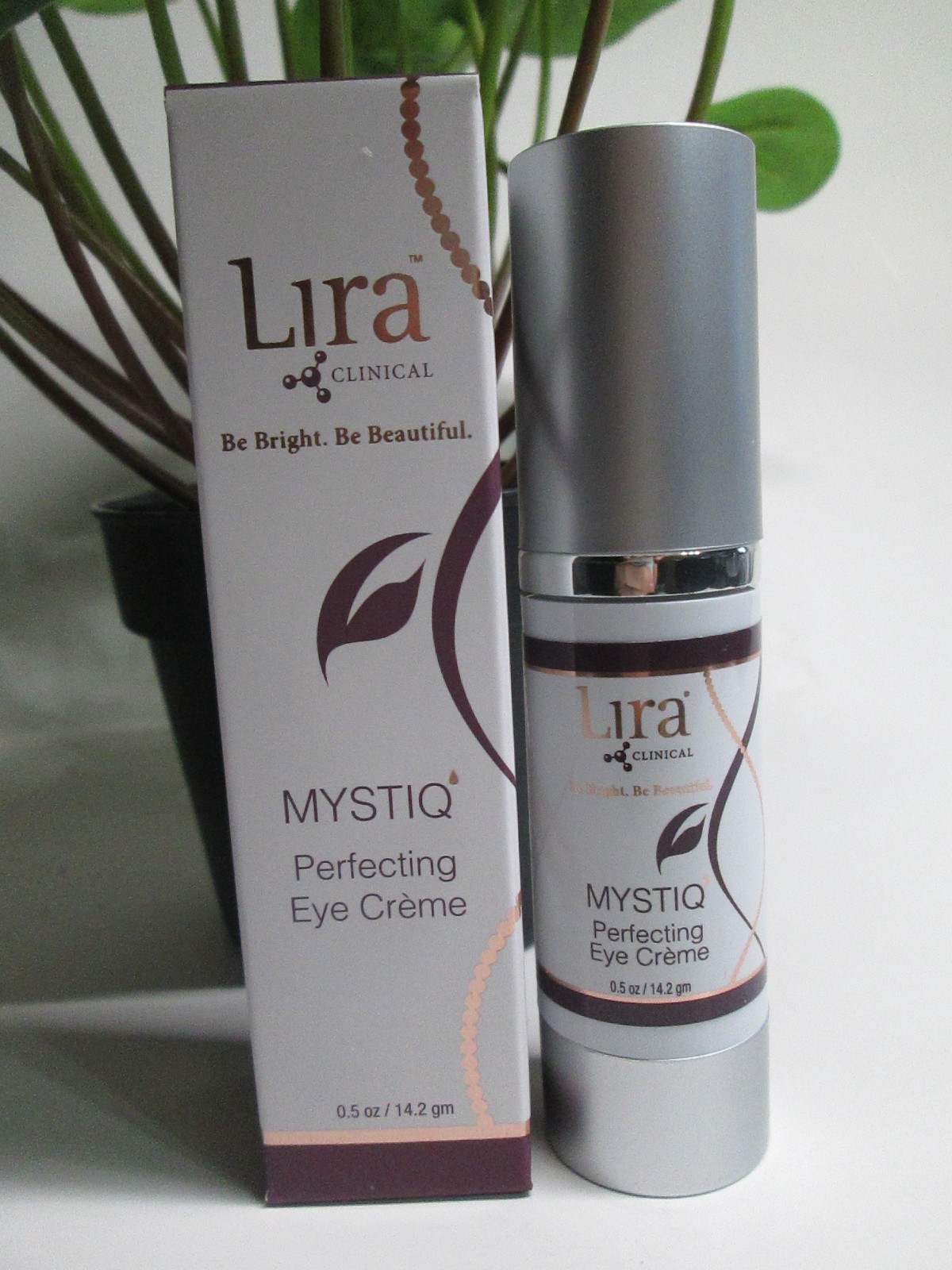 LIRA clinical mystiq perfecting eye creme 0.5fl.oz/15ml NEW