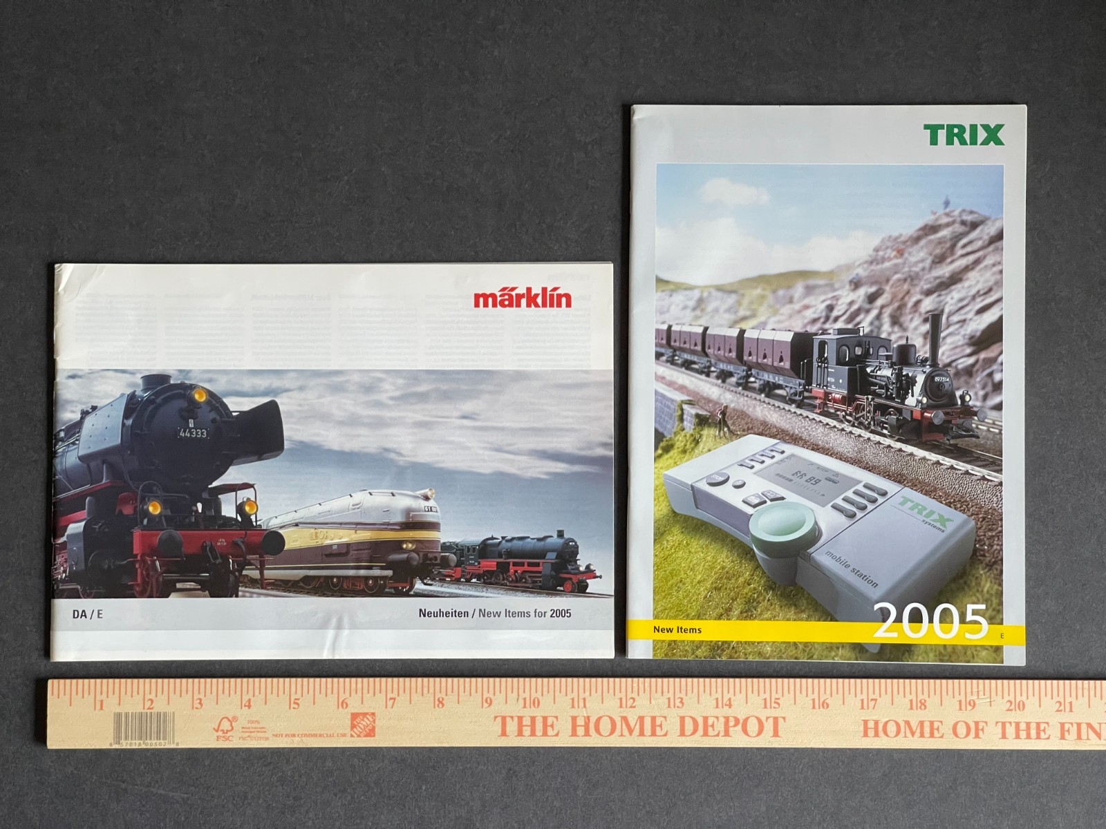 MARKLIN & TRIX New Item Eisenbahn Catalog 2005 - AS IS
