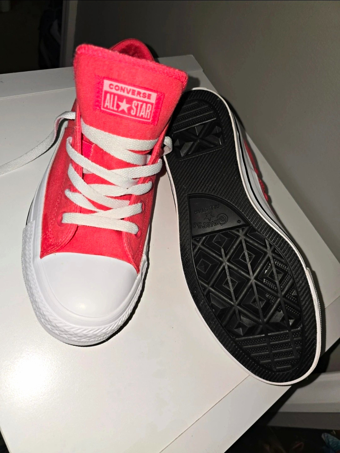 Converse All Star Women’s Low Top Lace-Up Canvas Sneakers Pink/White