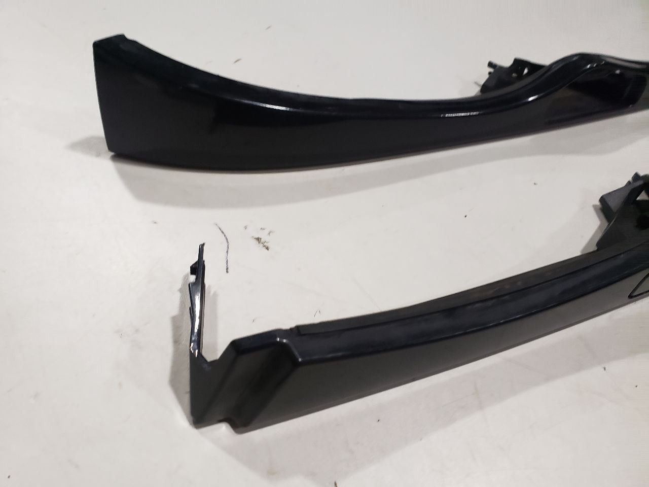Left and Right Lower Headlight Filler Panels - 2004 BMW 330CI Coupe OEM 7030552