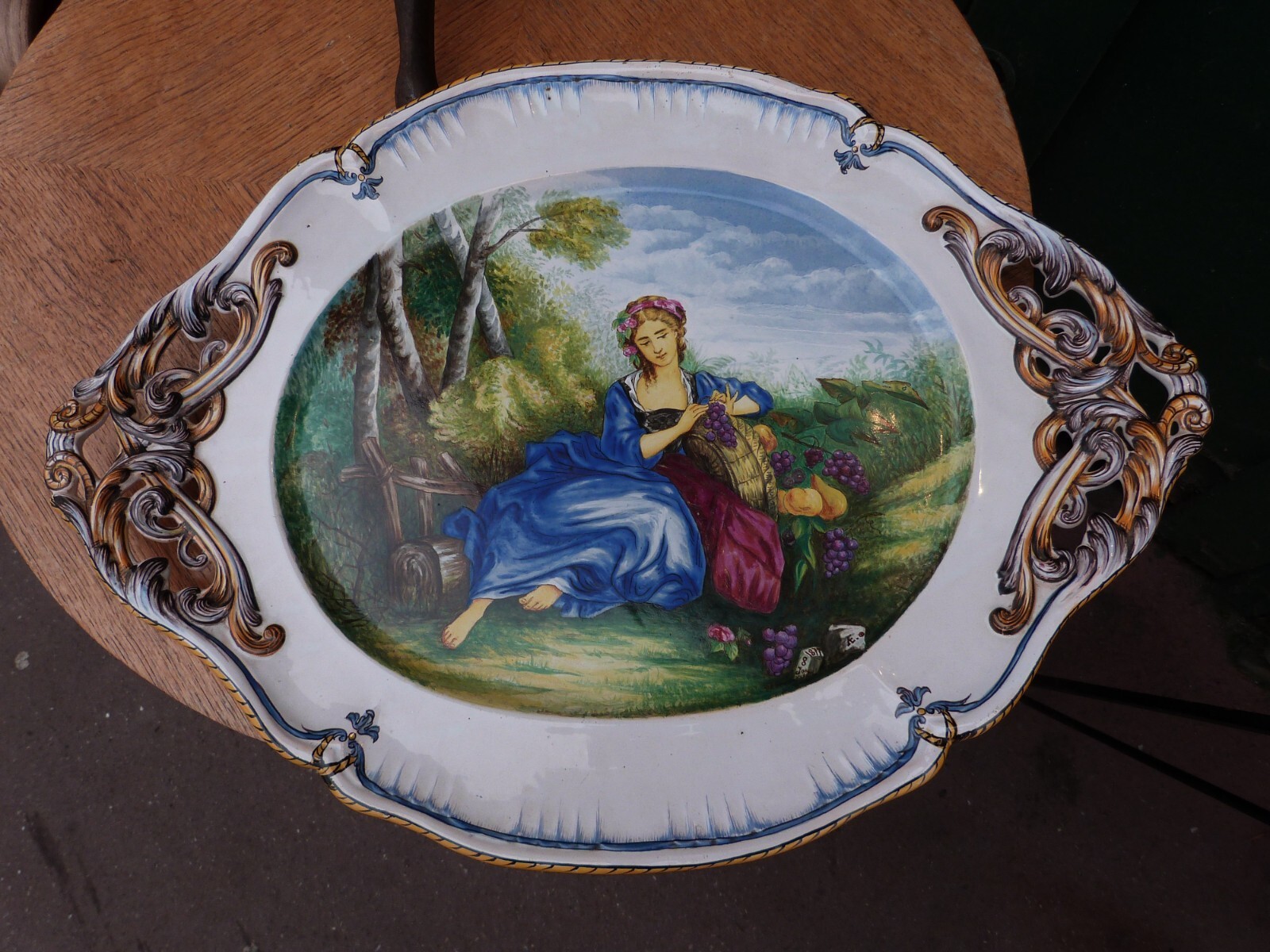 Large openwork dish 55 cm painted decor signed dated January 8, 1877