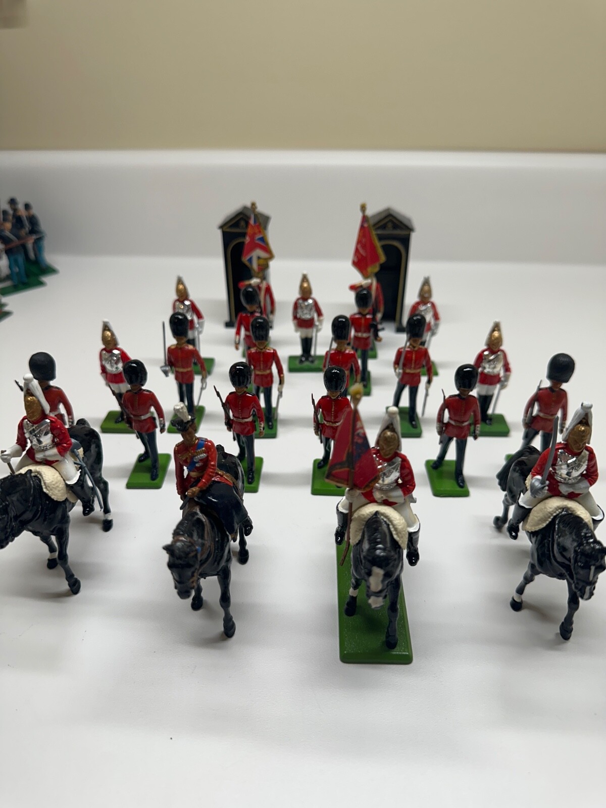 Britains LTD toy soldiers set of 25 pieces