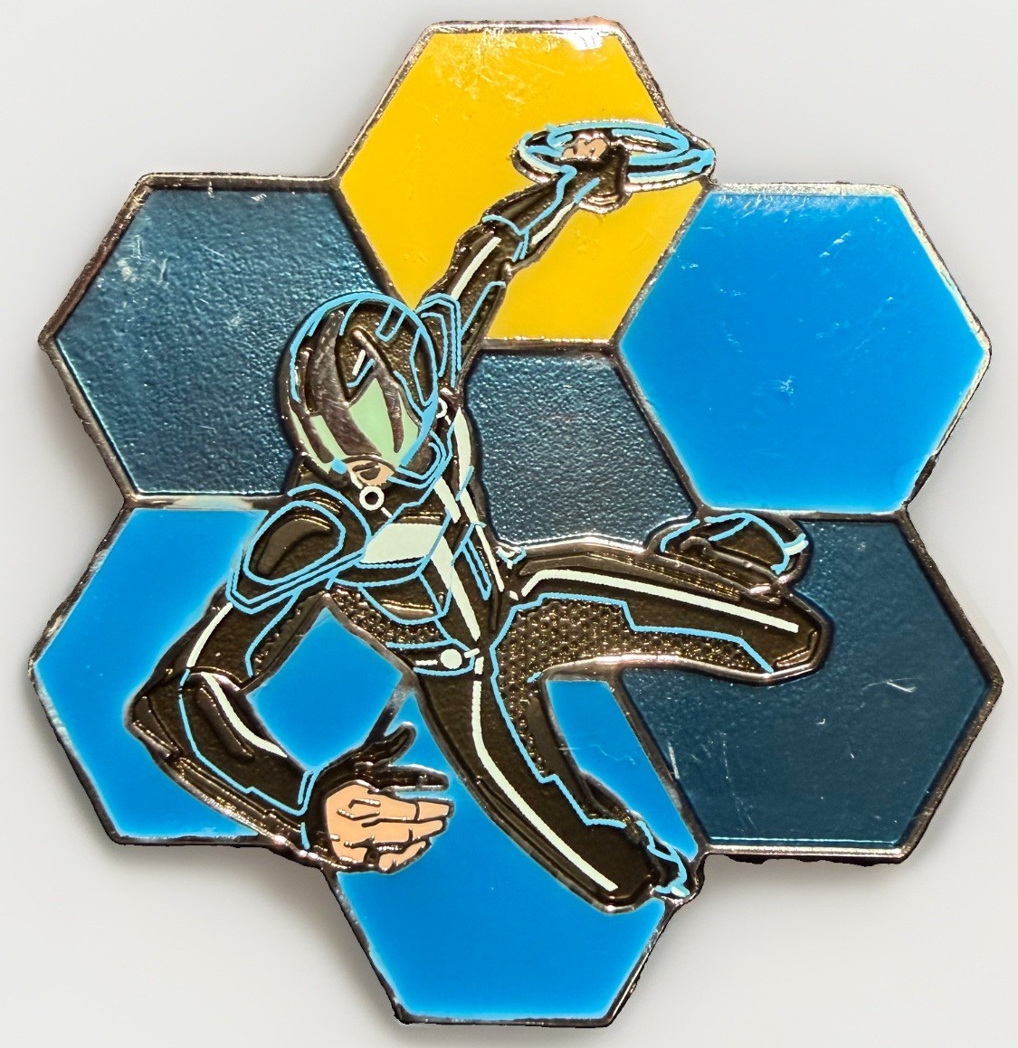 TRON Legacy SAM FLYNN (Jumping) pin. 2010 Disney Mystery LR
