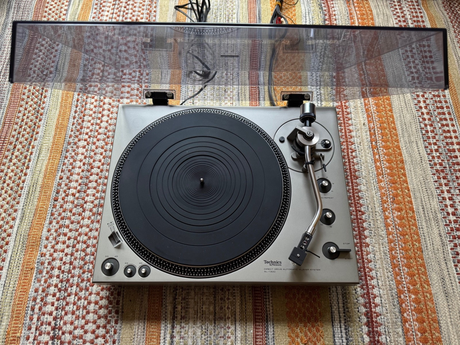 Technics SL-1300 Vintage Direct Drive Turntable 