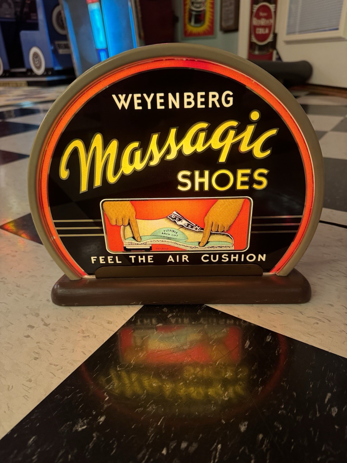 Vintage Rare Art Deco Massagic Shoes Graphic Countertop Lighted Sign