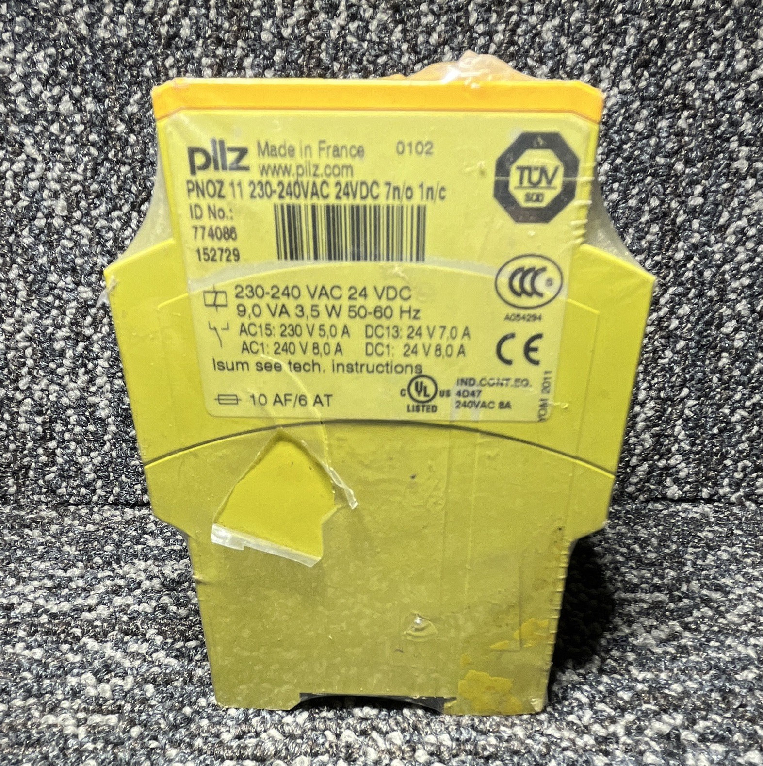 Pilz PNOZ 11 Safety Relay 230-240VAC 24VDC 7n/o 1n/c MPN 774086
