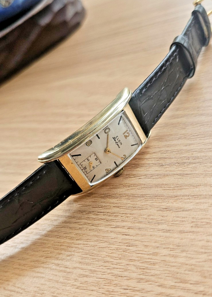 Elegant restored long case Elgin wristwatch {circa 1940/50\'s}