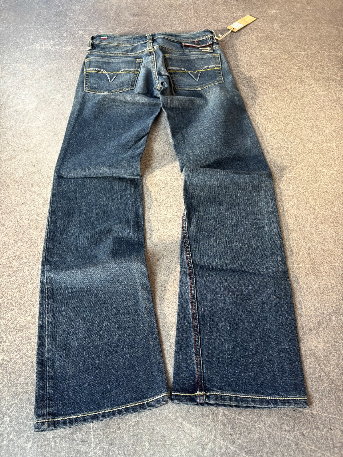 Diesel Vintage Straight Jeans Faded Wash Denim 2000s Contrast Stitch Streetwear