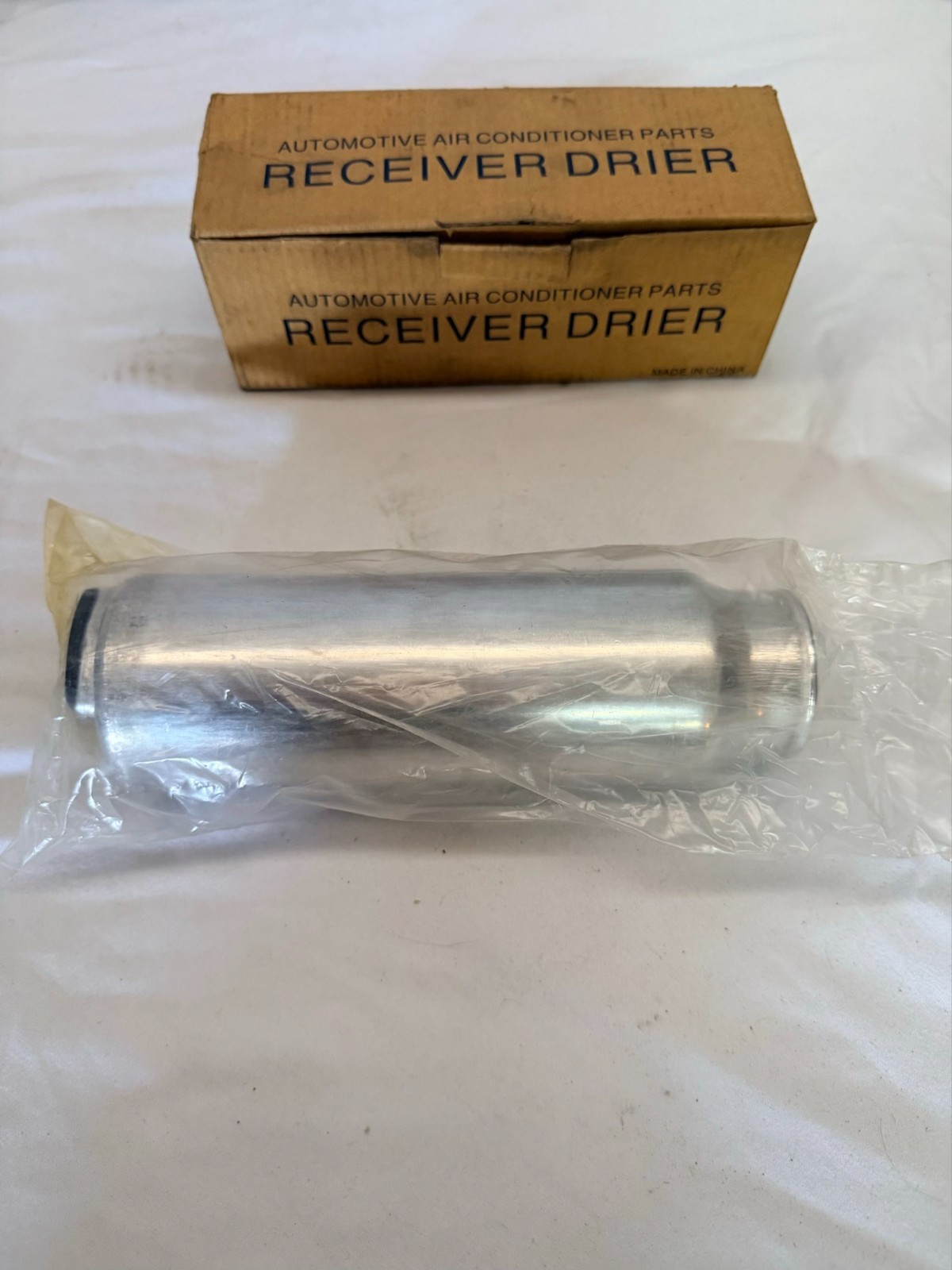 UAC RD 1224C A/C Receiver Drier Pad Mount 33583 151501 NEW