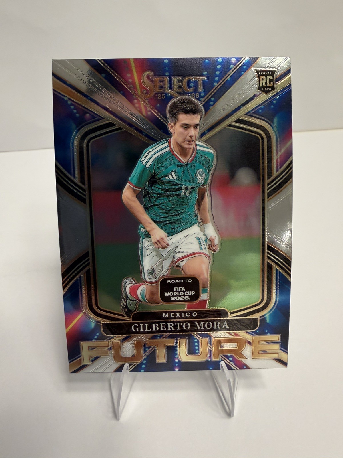 Panini 2025-26 Select Road to FIFA WC 2026 Gilberto Mora Future #17 RC Mexico Panini 2025-26 Select Road to FIFA WC 2026 Gilberto Mora Future #17 RC Mexico