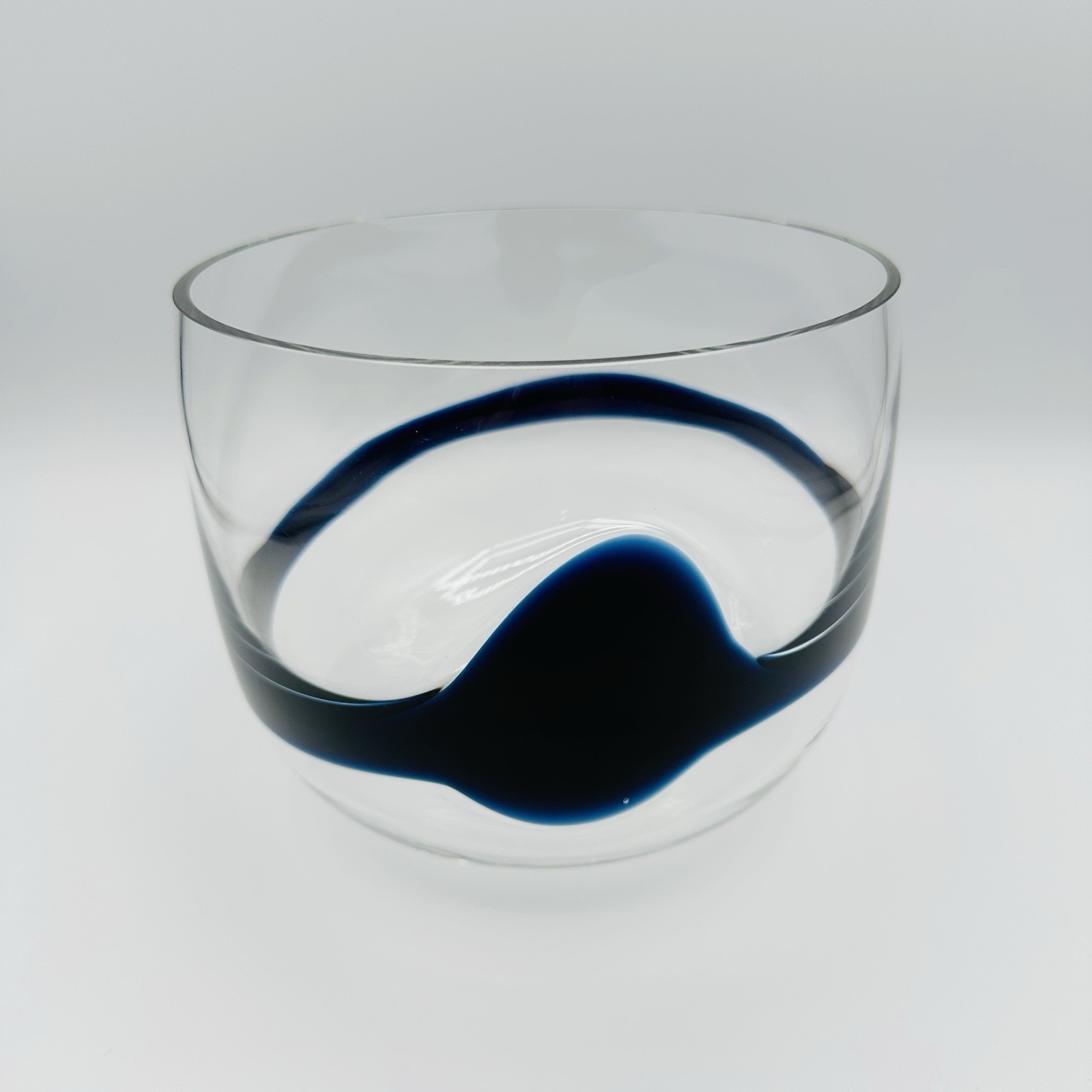 Timo Sarpaneva 1986 Signed IITTALLA Art Glass 6.75” Bowl MCM Blue Series Finnish