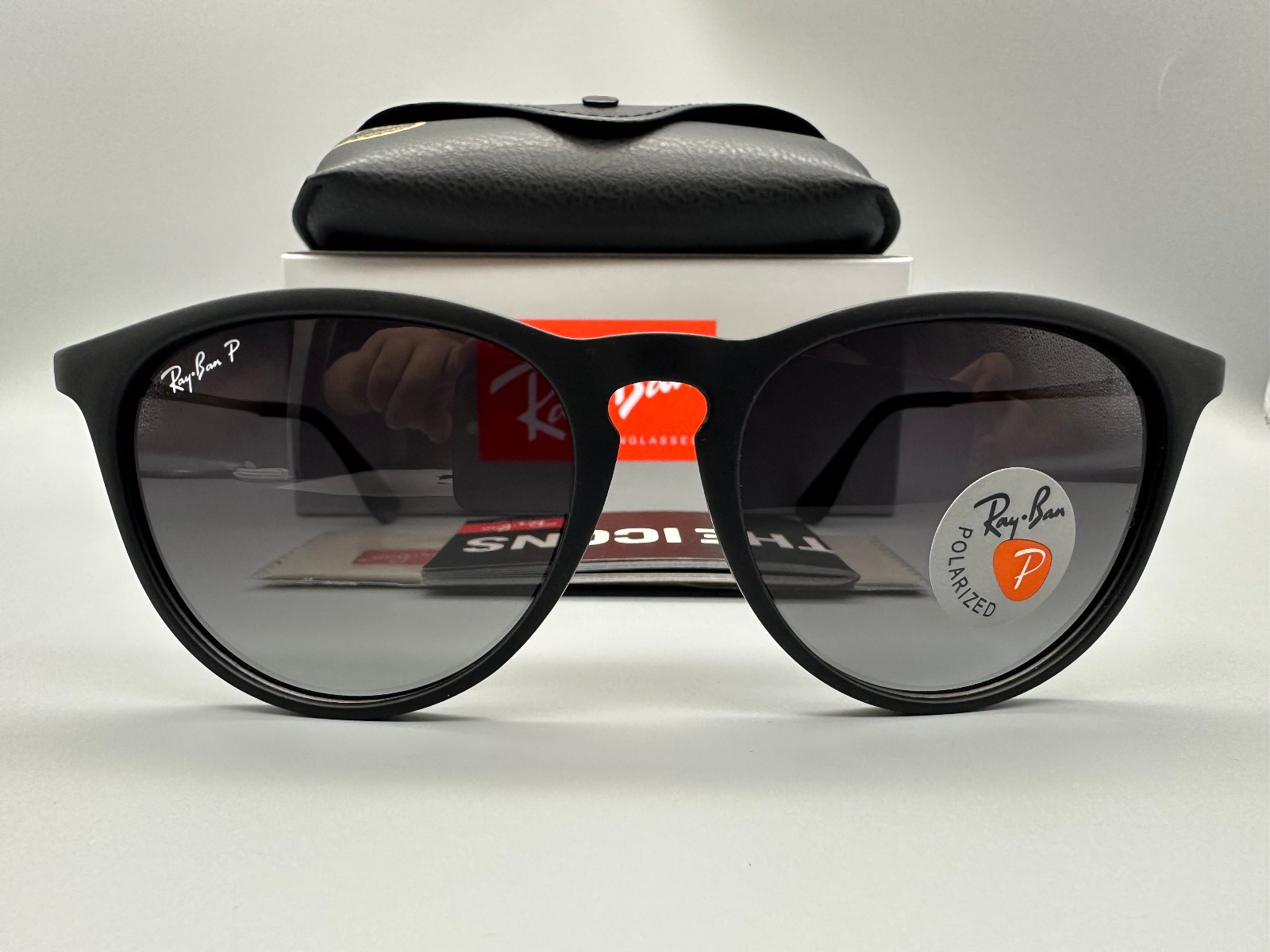 New Ray-Ban RB4171 Erika Matte Black/ Grey Polarized Gradient Women\'s Sunglasses