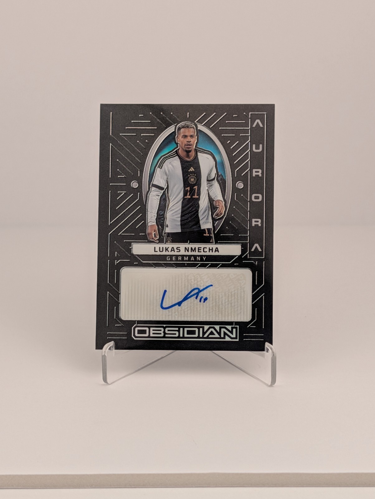 2022-23 Panini Obsidian Aurora /101 Lukas Nmecha Auto 🔥