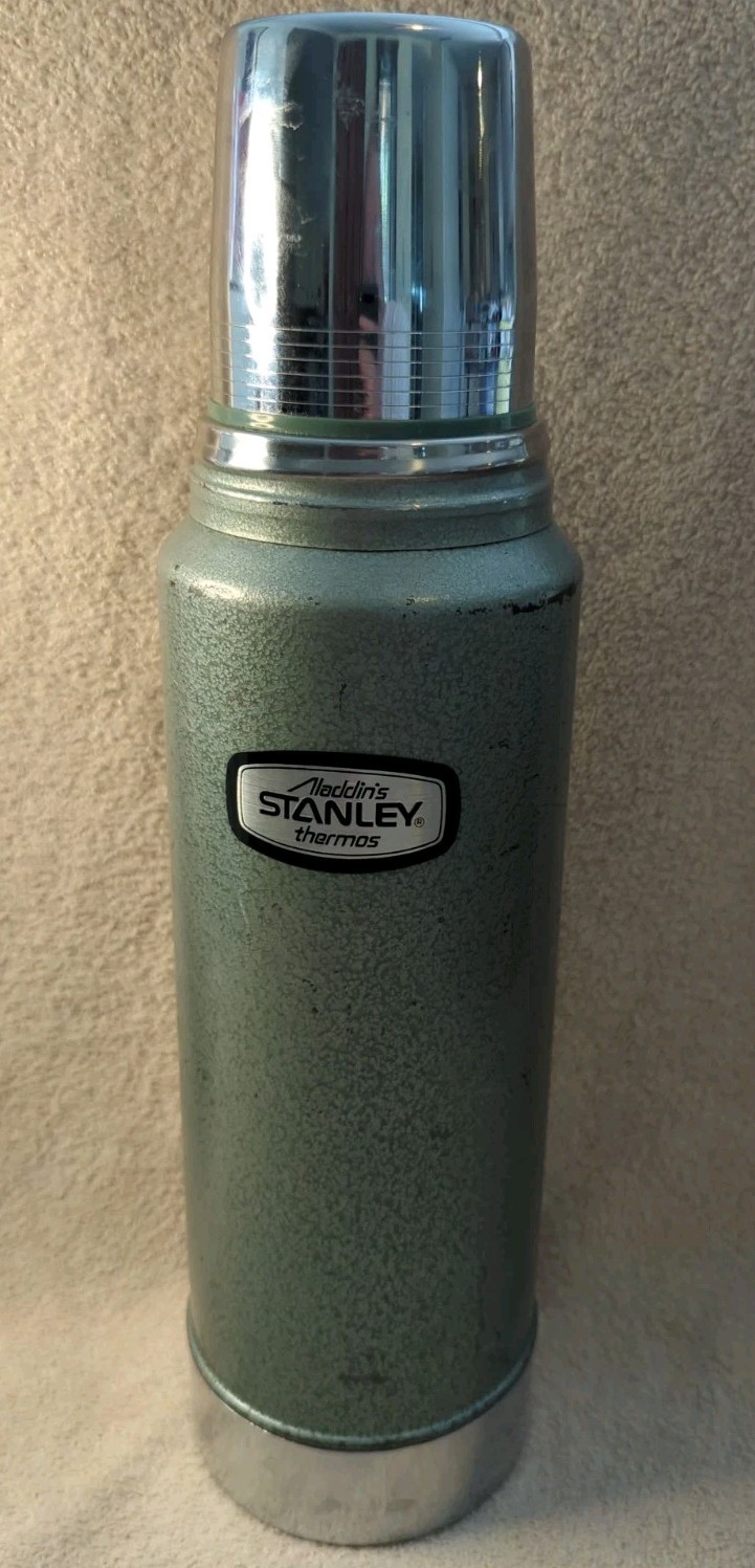 Vintage Aladdin Stanley Thermos A-944C Quart No 100 Cup No 11 Stopper Green USA Vintage Aladdin Stanley Thermos A-944C Quart No 100 Cup No 11 Stopper Green USA