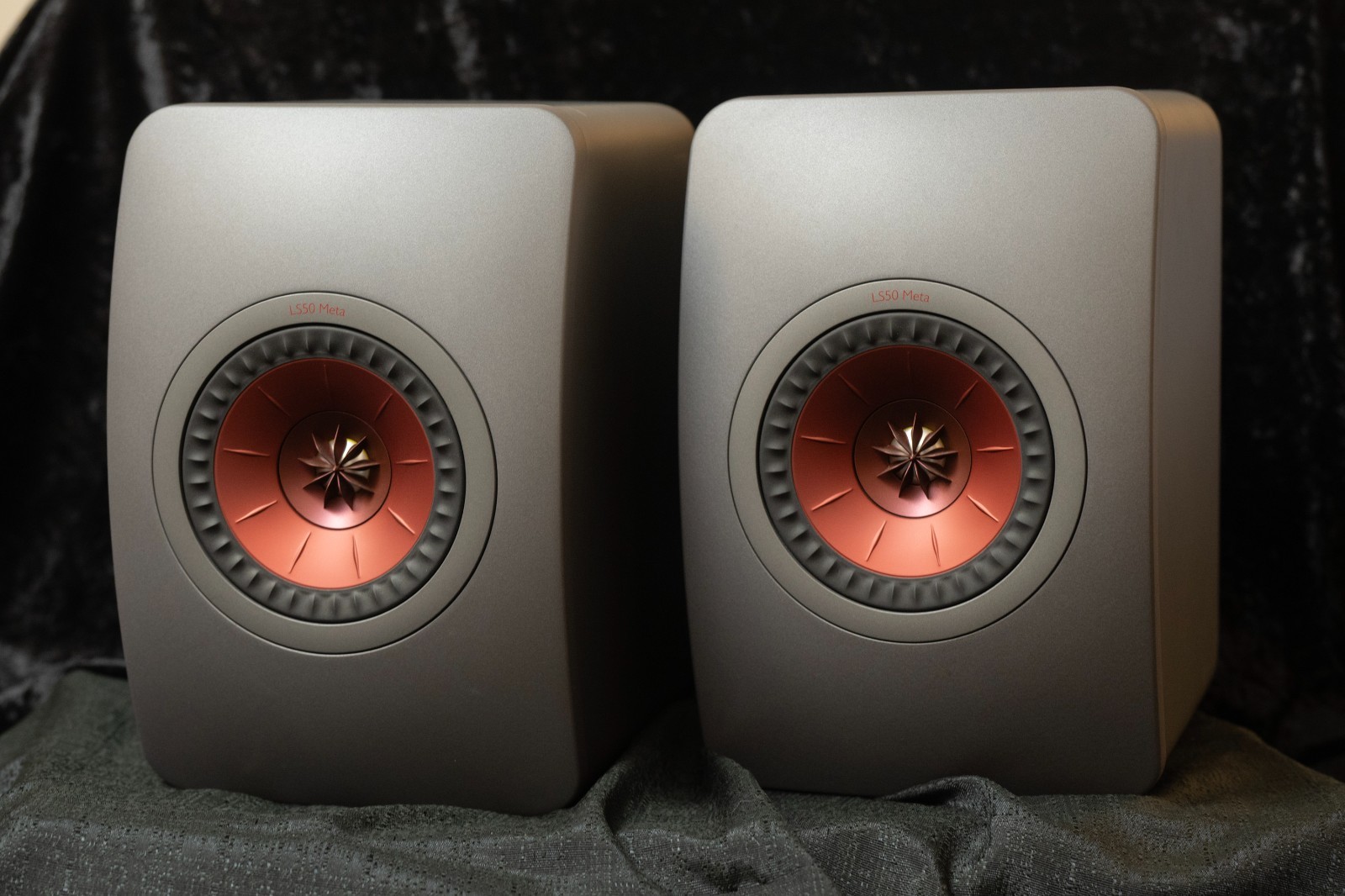 KEF LS50 Meta Pair in Perfect Condition KEF LS50 Meta Pair in Perfect Condition
