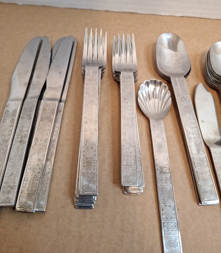 Cambridge AZTEC Stainless Steel Flatware 32-Piece Service for 6