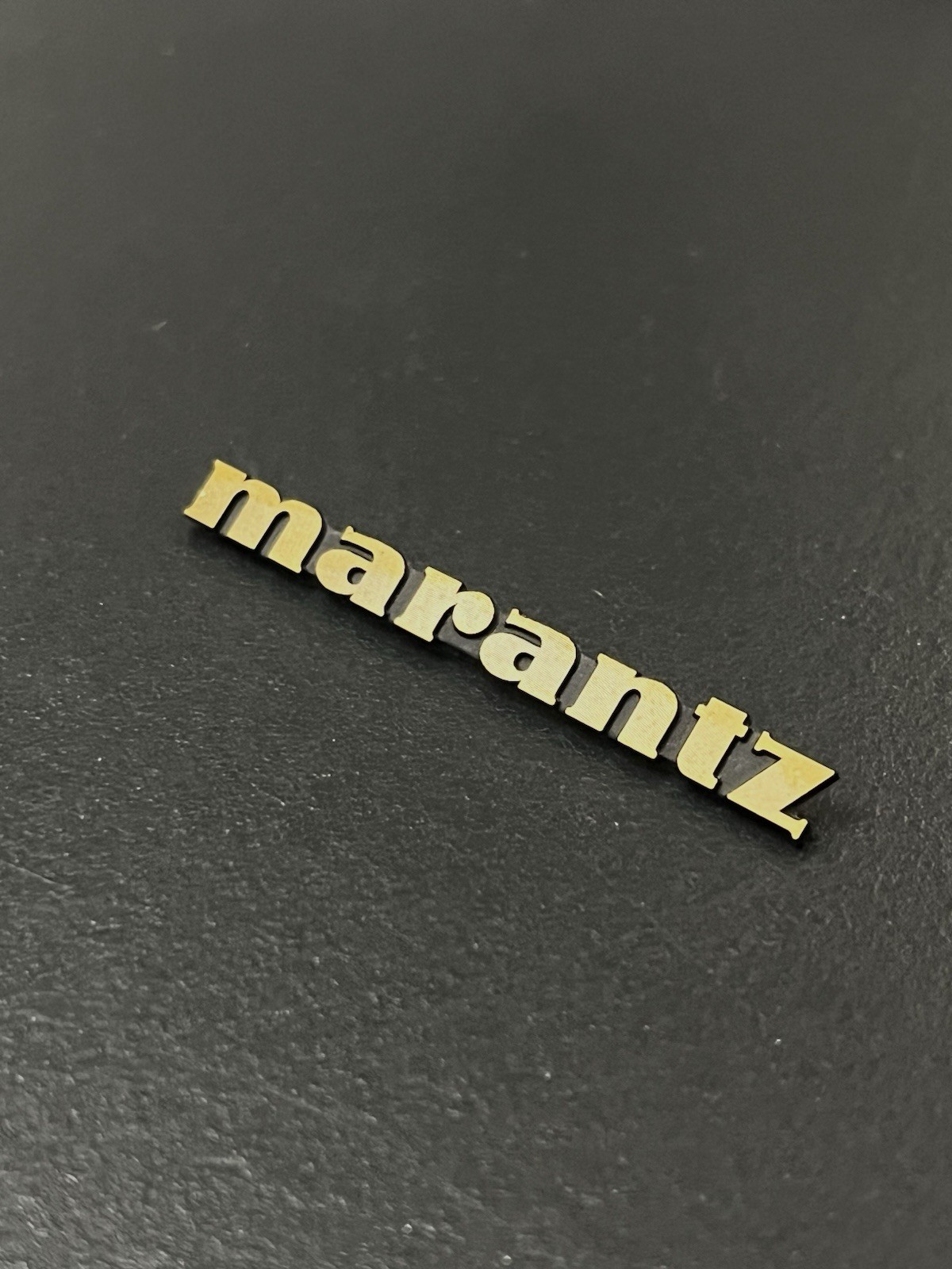 GENUINE MARANTZ BADGE LOGO EMBLEM GOLD/BLACK ALUMINUM-EXCELLENT CONDITION GENUINE MARANTZ BADGE LOGO EMBLEM GOLD/BLACK ALUMINUM-EXCELLENT CONDITION