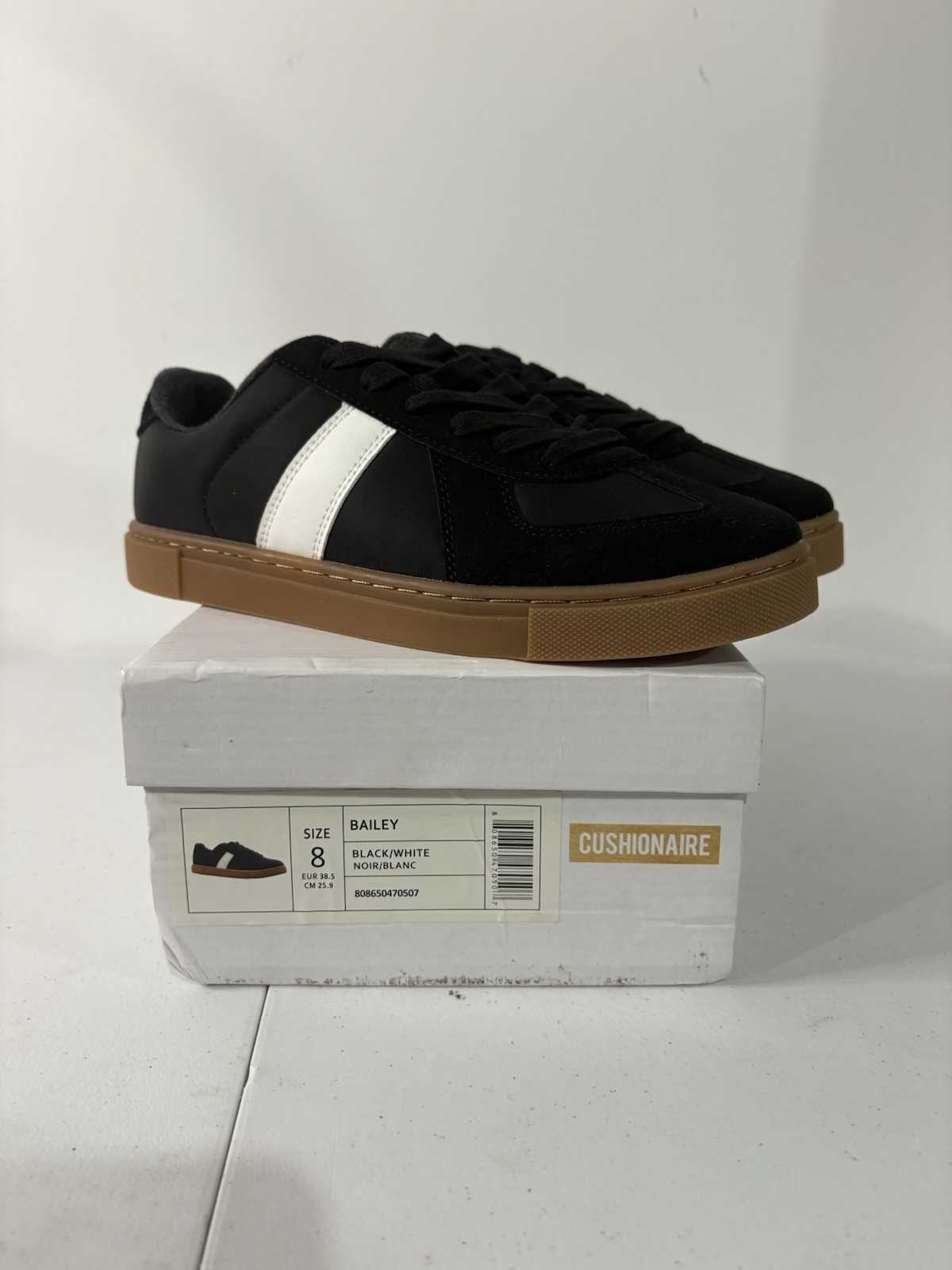 Size 8 - Bailey Cushionaire Black Gum Canvas Sneakers, Brand New In Box