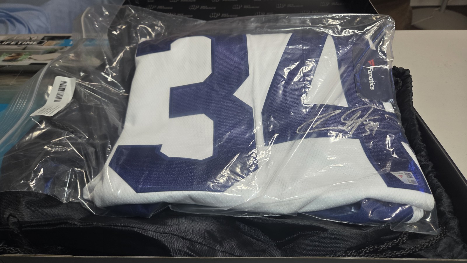 Auston Matthews Autographed White Fanatics Breakaway Hockey Jersey COA