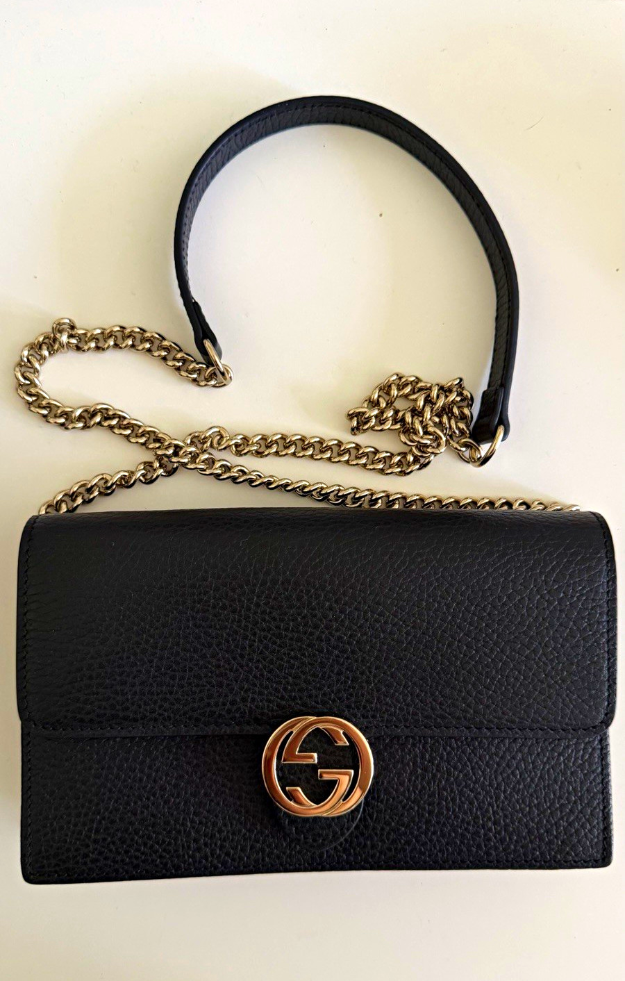 Authentic Gucci Black Logo Chain Strap Shoulder Bag Snap Closure w/ Box Dust Bag