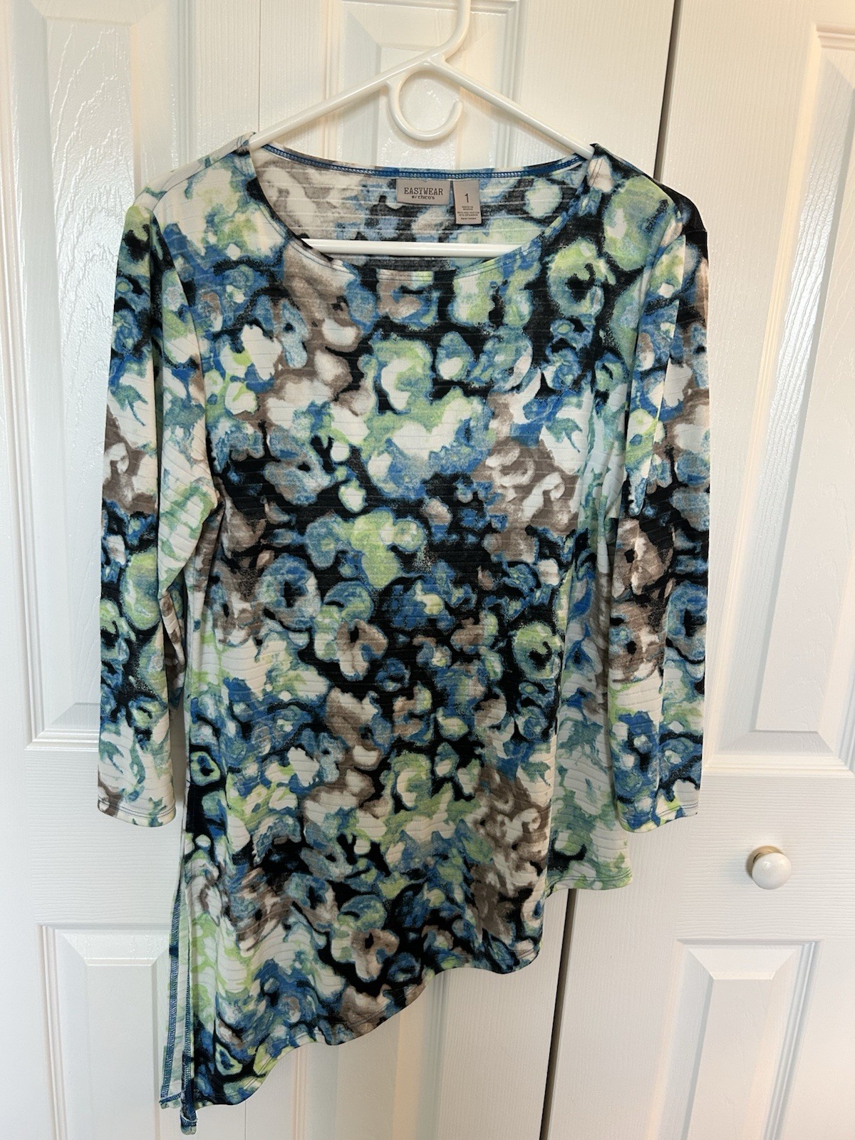 Easywear By Chicos Size 1 (M) Multicolor Stretch Tunic Top Easywear By Chicos Size 1 (M) Multicolor Stretch Tunic Top