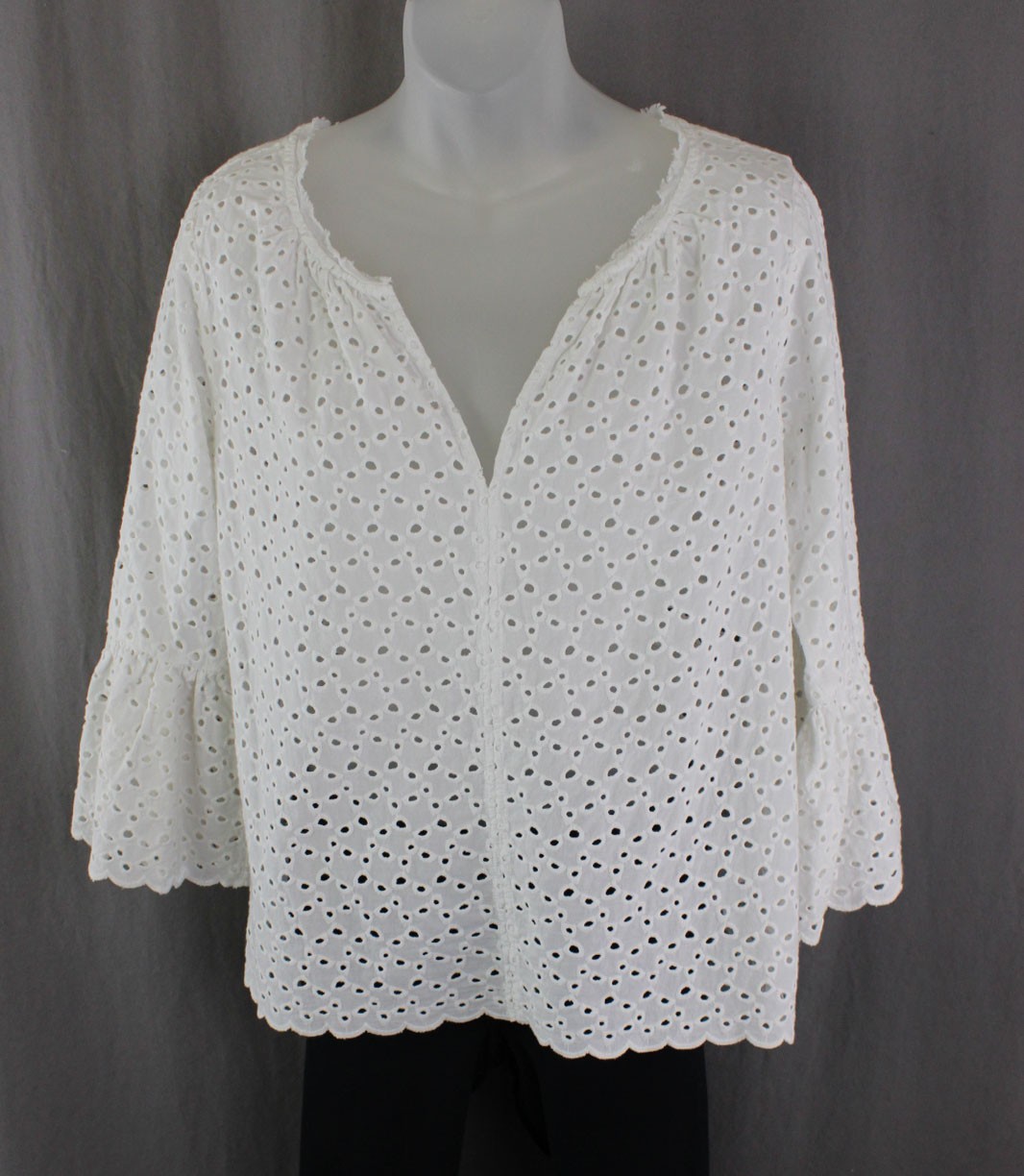 Velvet By Graham & Spence Women\'s White Cotton Eyelet 3/4 Sleeve Top Size Small