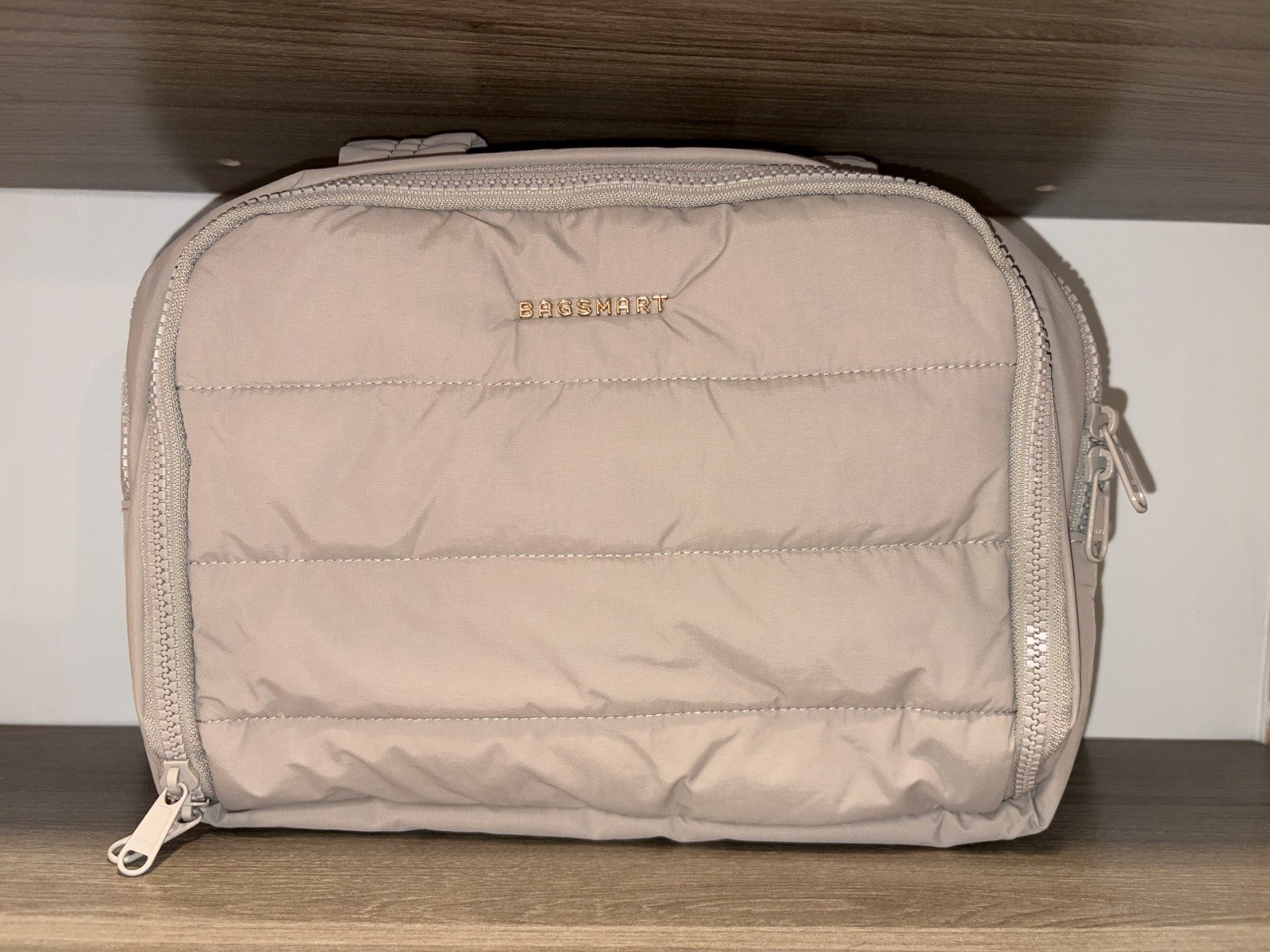 BAGSMART Puffy Large Travel Toiletry Bag Beige Camel Cosmetic Makeup Organizer