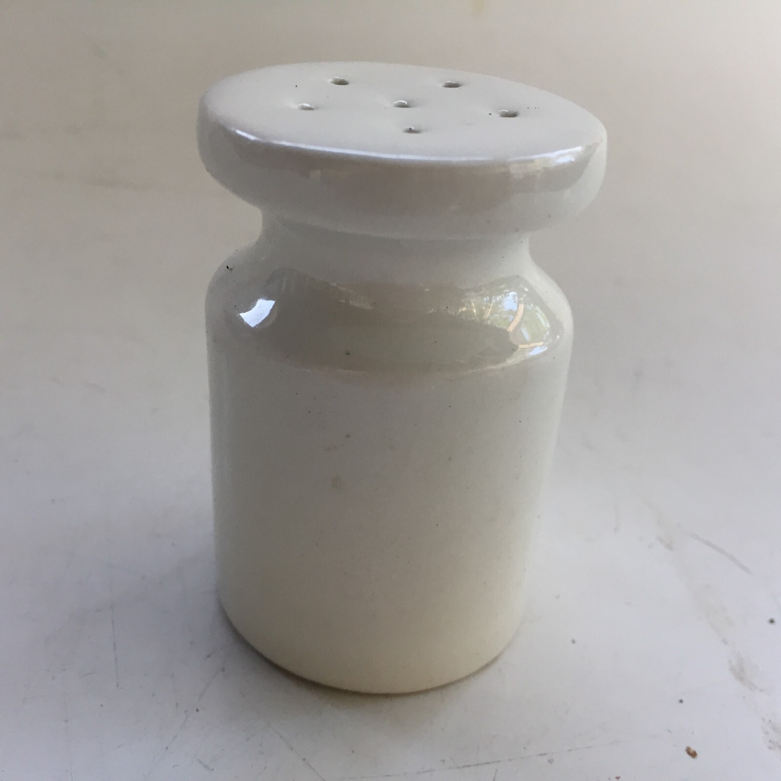 Vintage MCM Arabia Finland Kilta Teema Salt Pepper Shaker White Ceramic