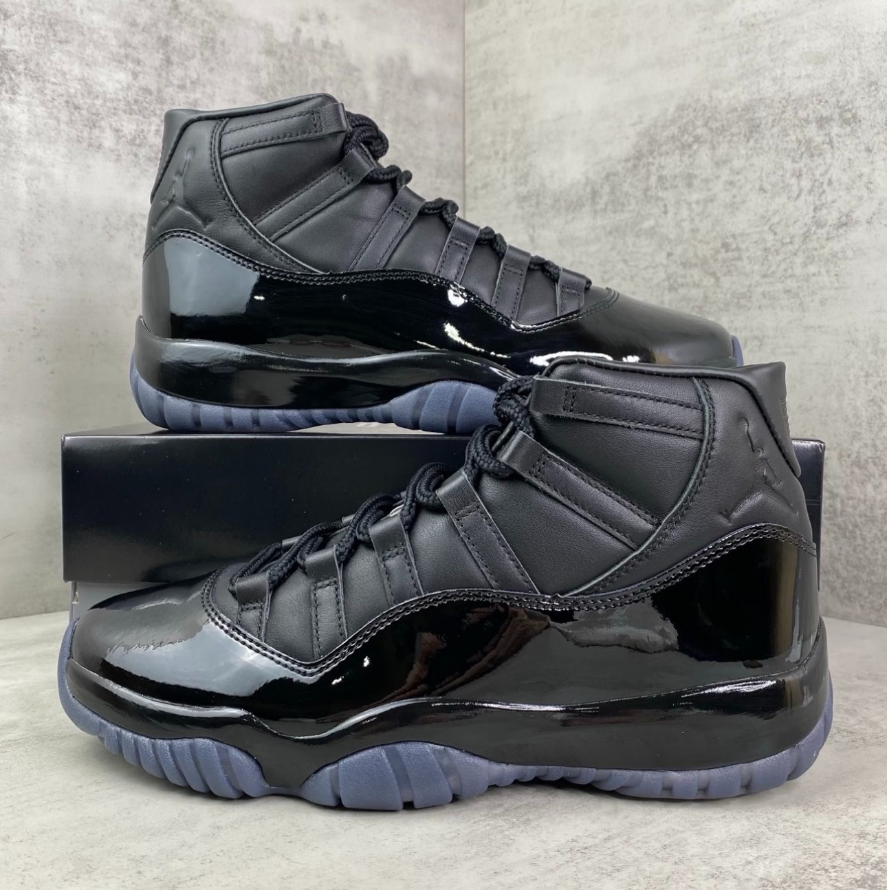  IV7639-001 CDG Air Jordan 11 Triple Black Patent Leather Cushioned Men's Shoes