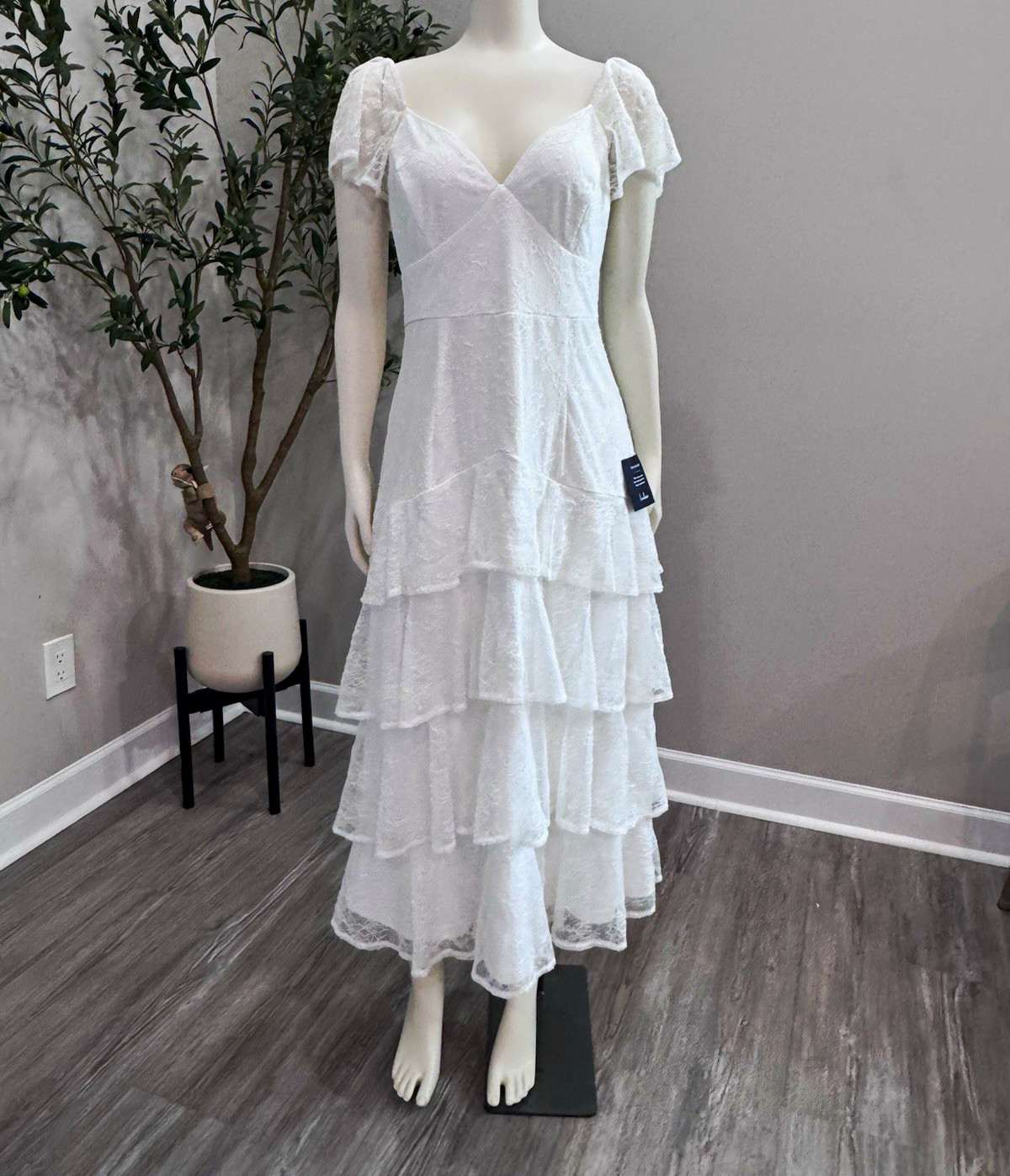 Lulus White Lace Fit & Flare V-Neck Flutter Sleeve Lined Midi Dress
