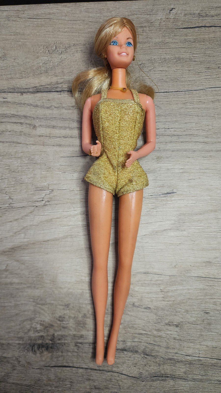 Vintage Superstar Barbie Doll #2210 Fashion Photo 1977 Ring Necklace Earrings Vintage Superstar Barbie Doll #2210 Fashion Photo 1977 Ring Necklace Earrings