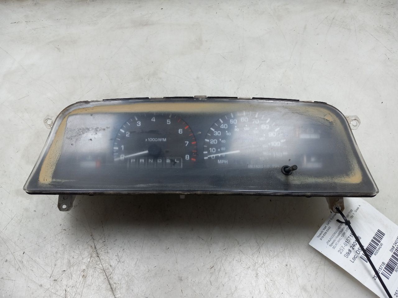 97-98 TOYOTA T100 3.4L 4WD AT SPEEDOMETER INSTRUMENT CLUSTER 