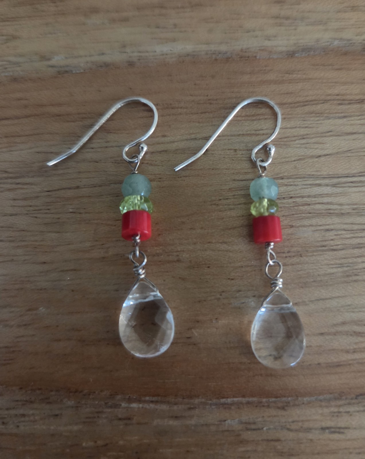 Rare Retired Silpada W1036 Sterling Silver Faceted Crystal Teardrop Earrings