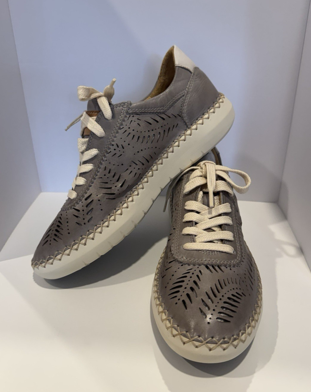 Pikolinos Womens Gray Leather Perforated Lace-Up Round Toe Flats Comfort 6.5US