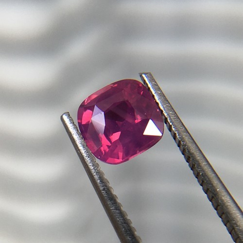 0.93 ct Natural Unheated Purplish Red Ruby | Cushion | | EGL Certified
