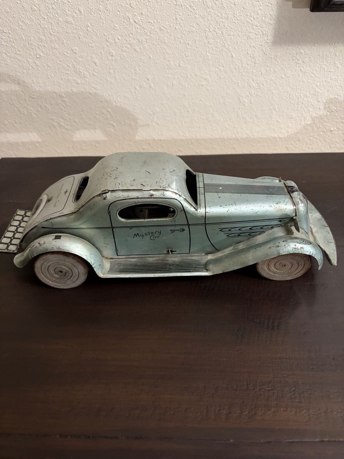 Vintage 1930s Wolverine 13 Vintage 1930s Wolverine 13