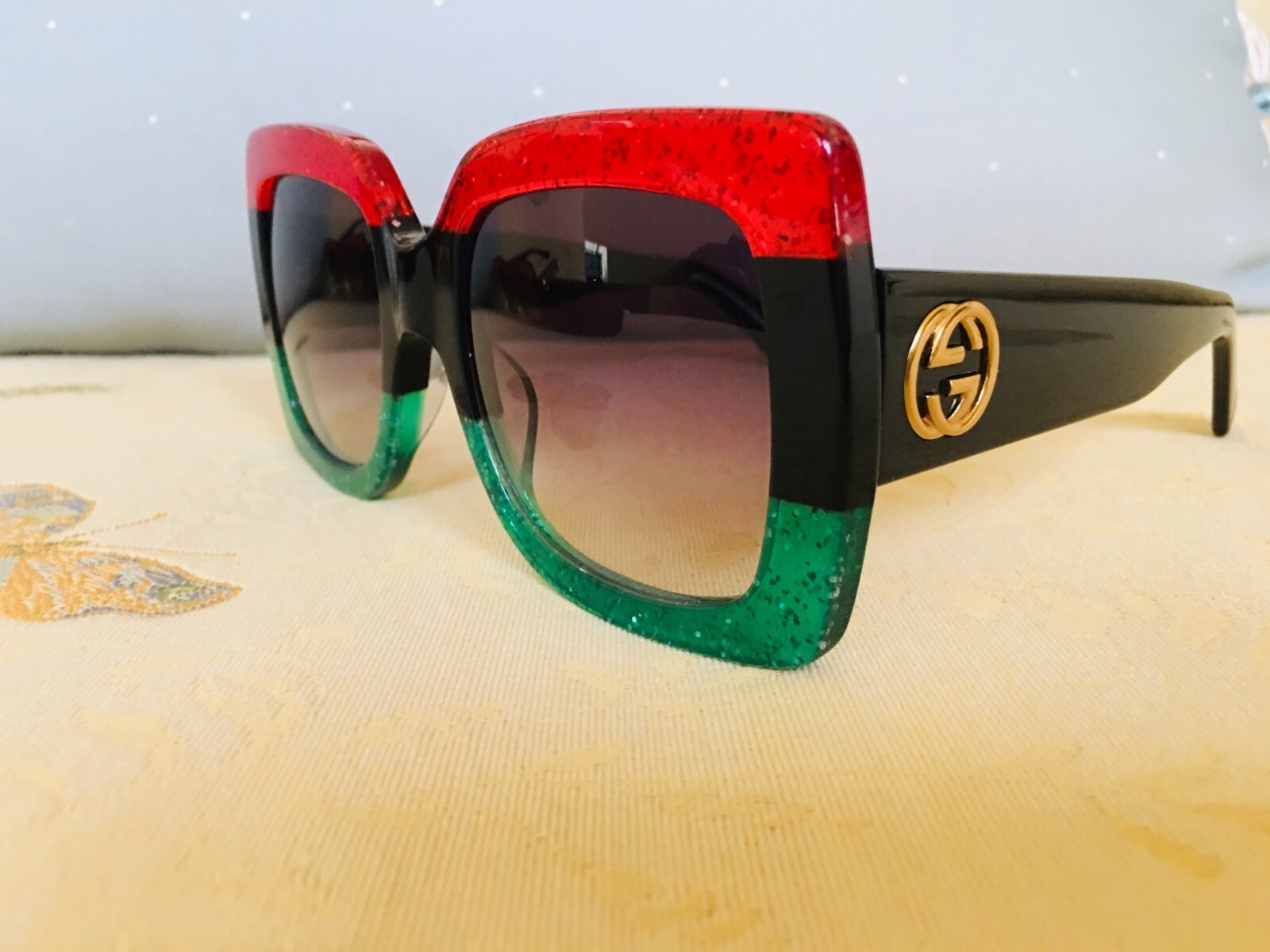 Authentic New Gucci GG0083s Women Oversized Square Sunglasses Grey Lens
