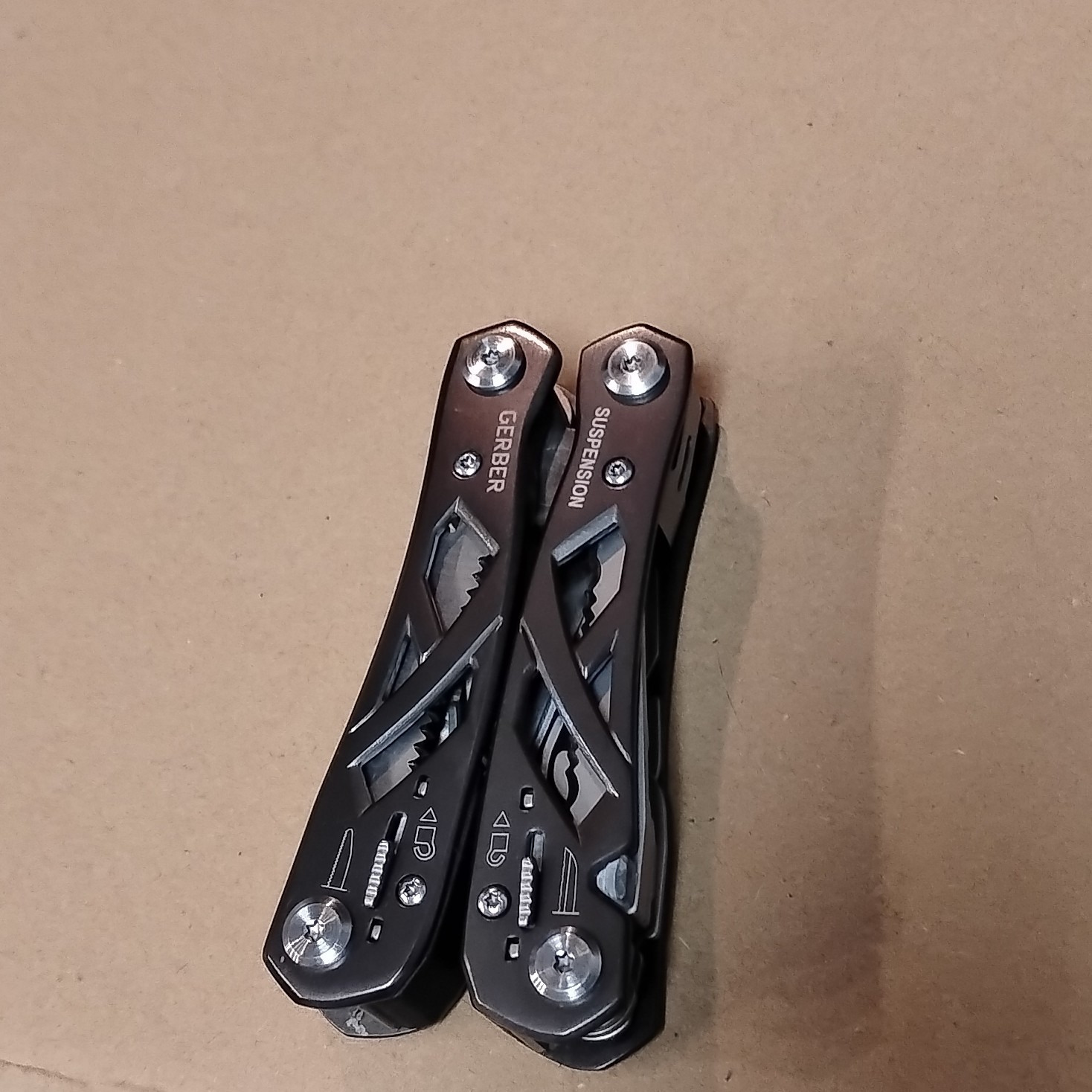 Gerber Suspension Multi-tool, Great condition. x1(ONE) per order NO sheath