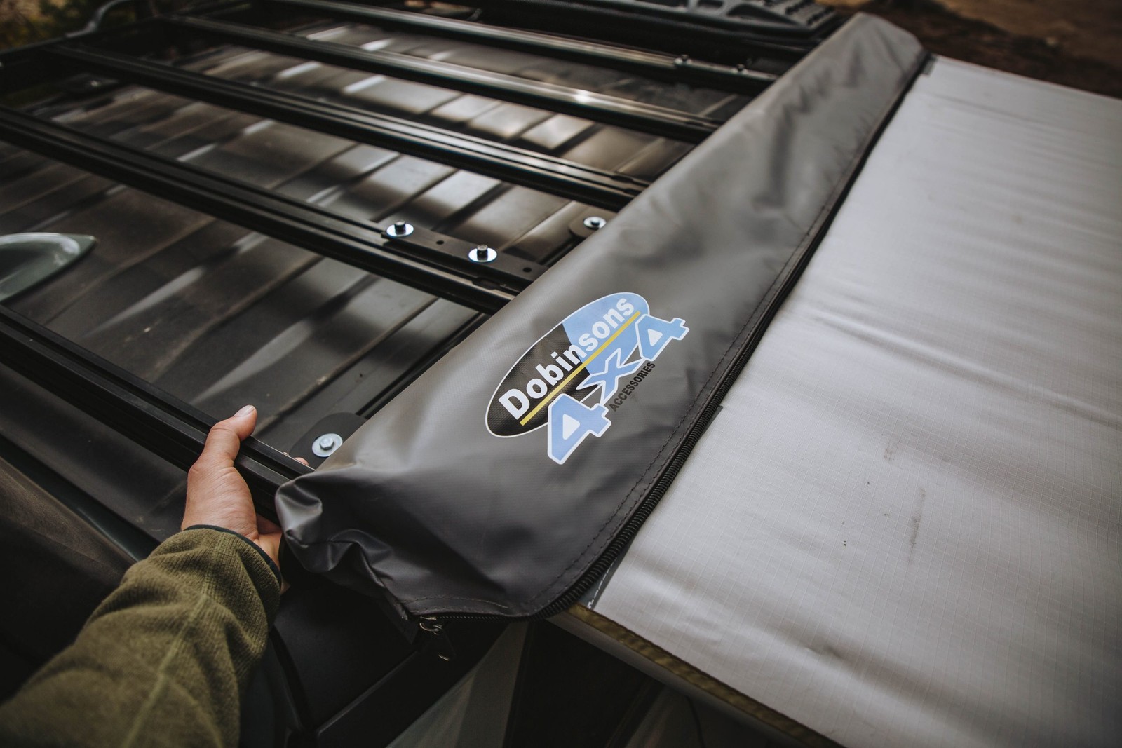 Dobinsons Roll Out Awning 1.4M X 2.0M Small Ford Ranger 07-26