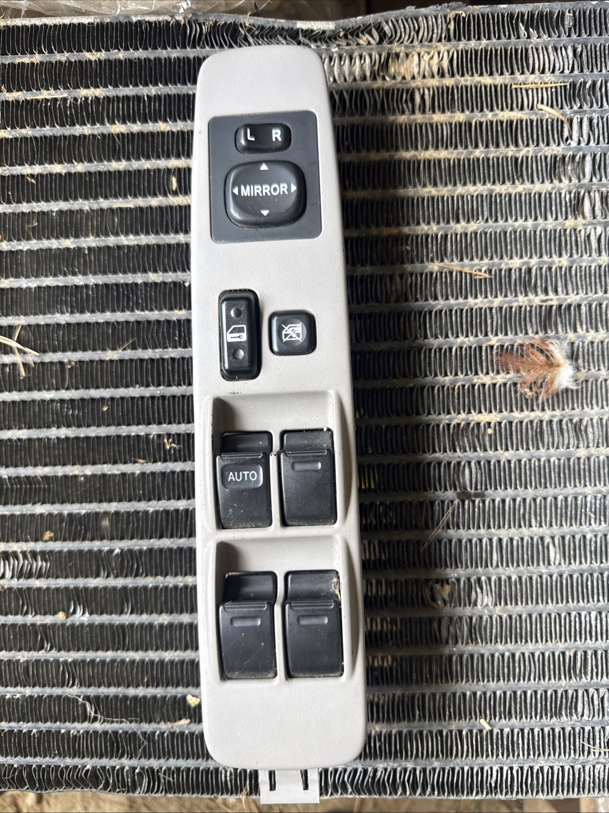 2001-2004 Toyota Tacoma Double Cab Window Switch Driver Gray OEM 2001-2004 Toyota Tacoma Double Cab Window Switch Driver Gray OEM