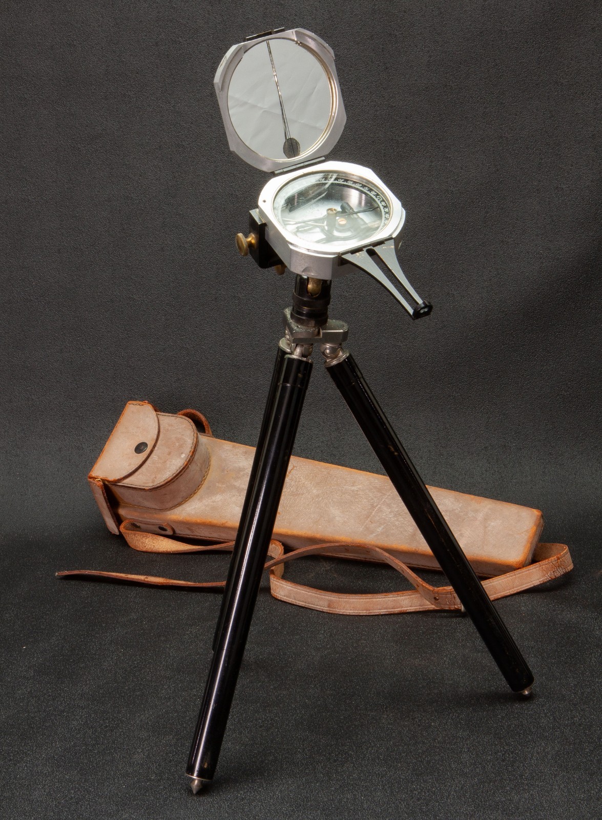 Vintage D.W. Brunton Wm. Ainsworth & Sons Pocket Transit Compass + Tripod & Case Vintage D.W. Brunton Wm. Ainsworth & Sons Pocket Transit Compass + Tripod & Case