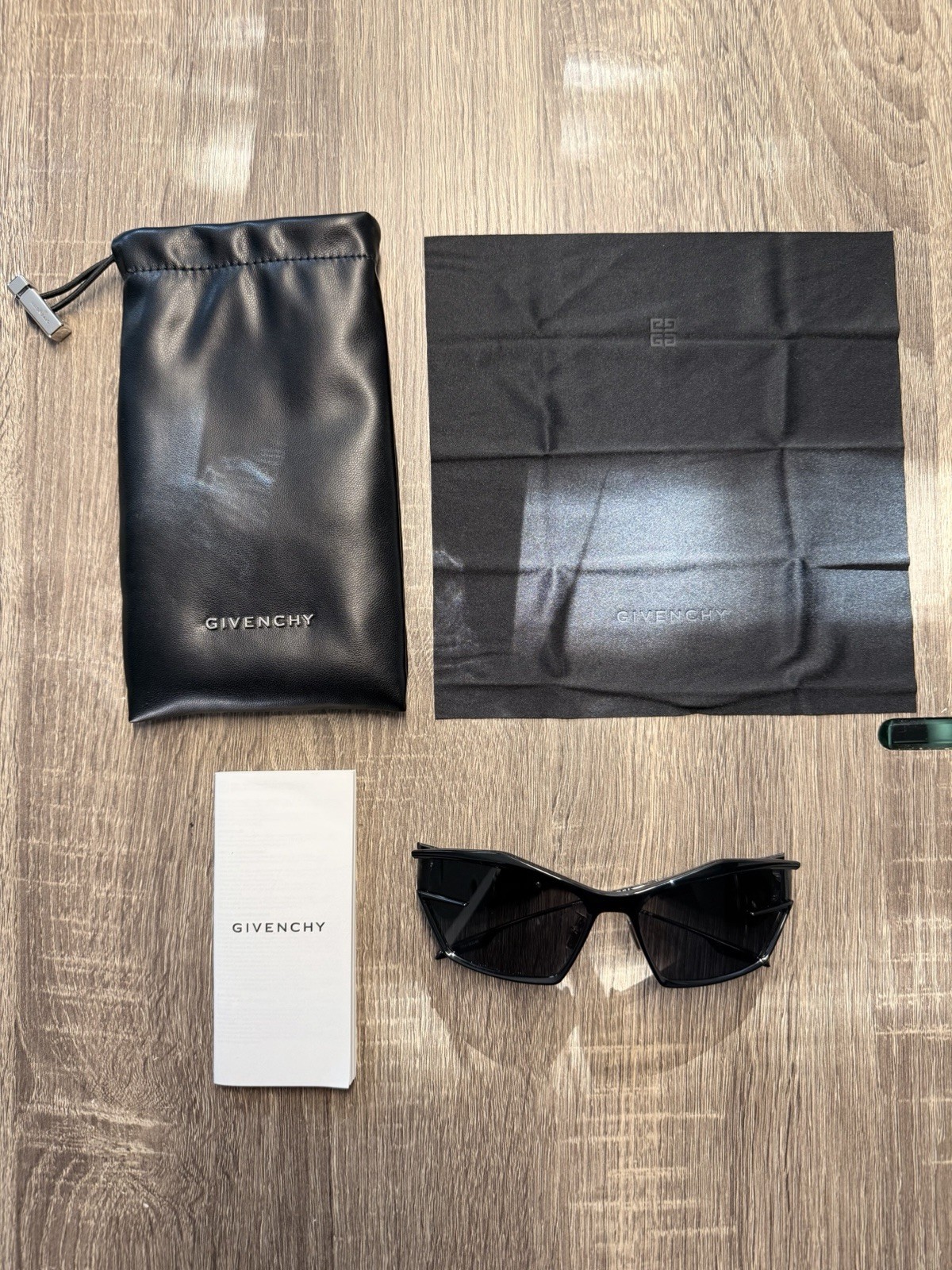 Givenchy GV40066U 01A Giv Cut Black Sunglasses New Unworn Made in Italy
