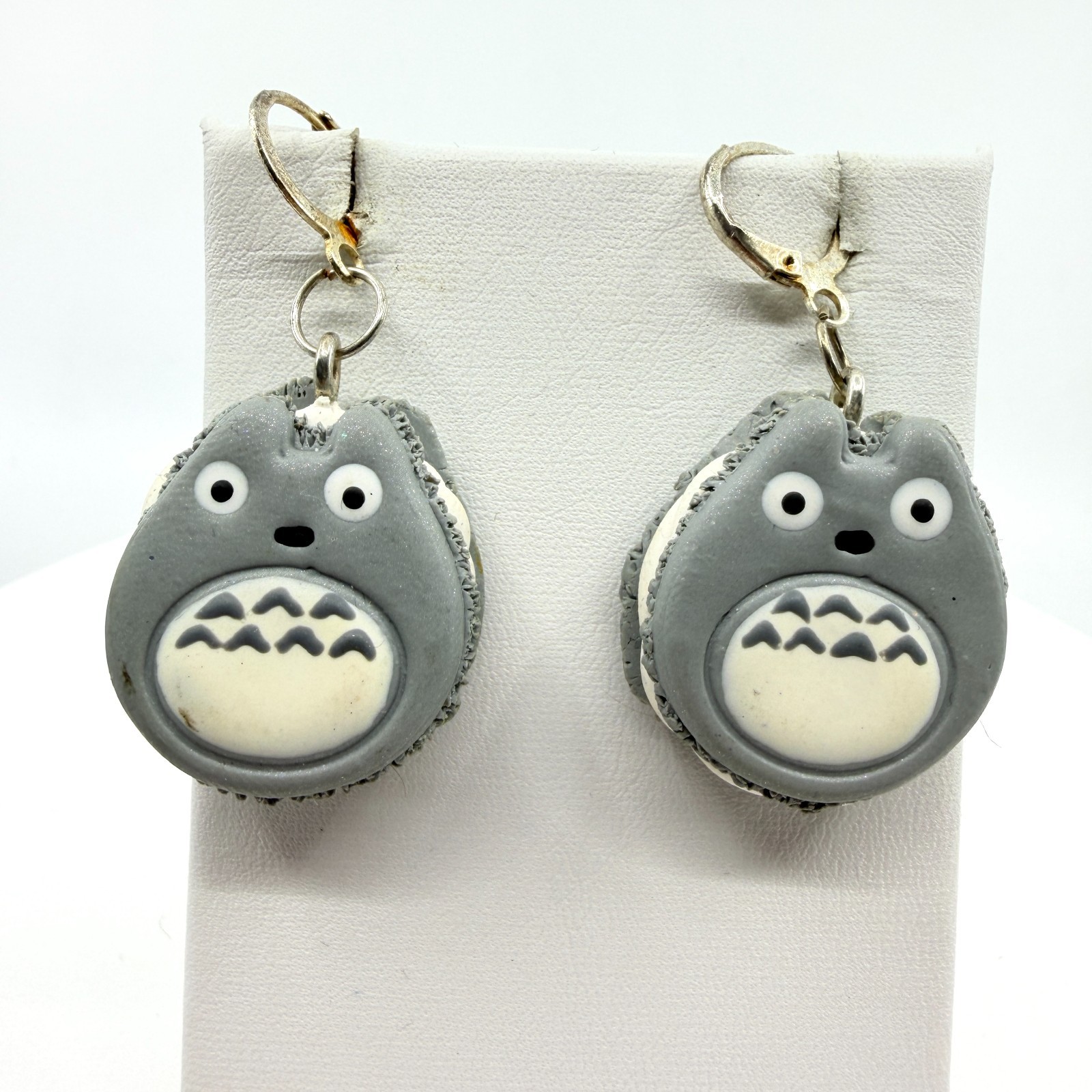 VTG Cute Totoro Macaron Dangle Earrings Anime Kawaii Grey Polymer Clay Novelty VTG Cute Totoro Macaron Dangle Earrings Anime Kawaii Grey Polymer Clay Novelty