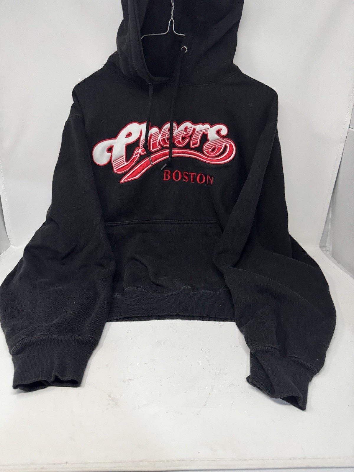 Vintage Cheers Pub Men’s Hooded Sweatshirt, Black 1997 Preowned