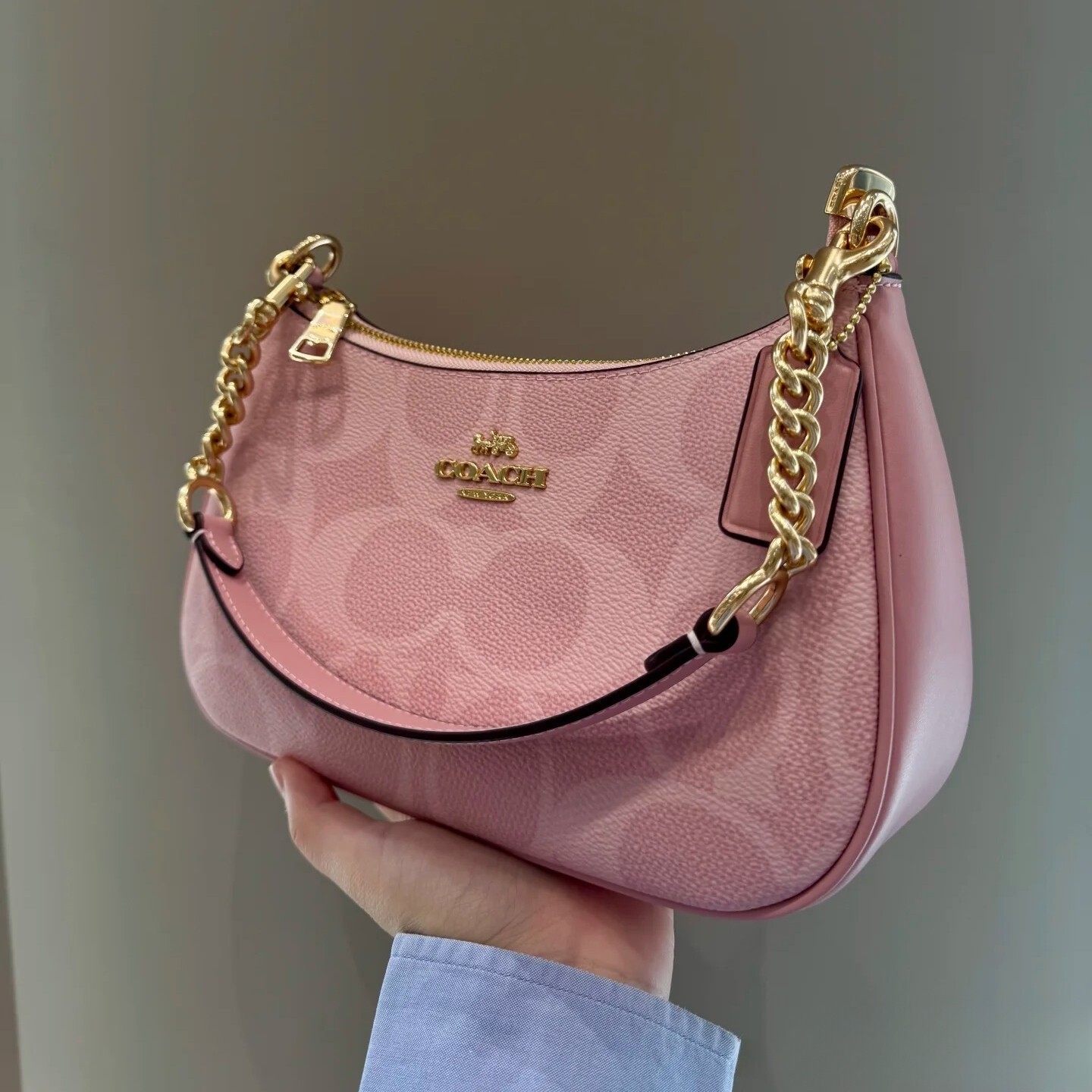 COACH Teri Shoulder Bag In signature canvas/Powder Pink New CAL51 COACH Teri Shoulder Bag In signature canvas/Powder Pink New CAL51